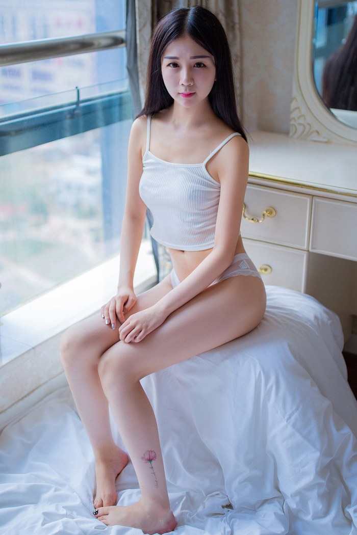 邻家女孩甜Abby3酥胸美臀粉嫩可爱