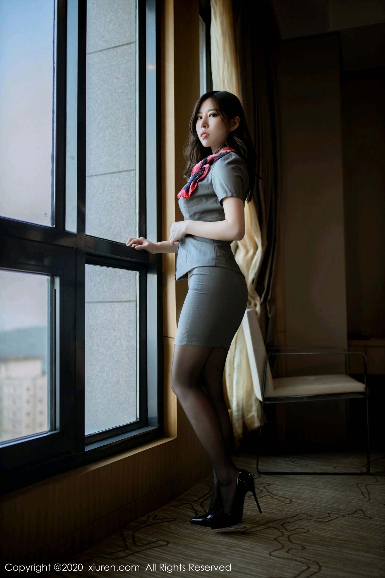 [XiuRen秀人网] 2020.09.01 No.2512 白茹雪Abby 职业装与黑丝 [40+1P]