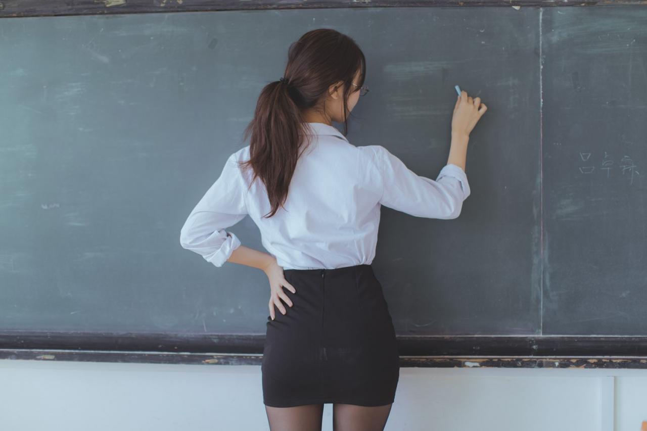 微博红人Coser@黑川 教师（不对外）真爱