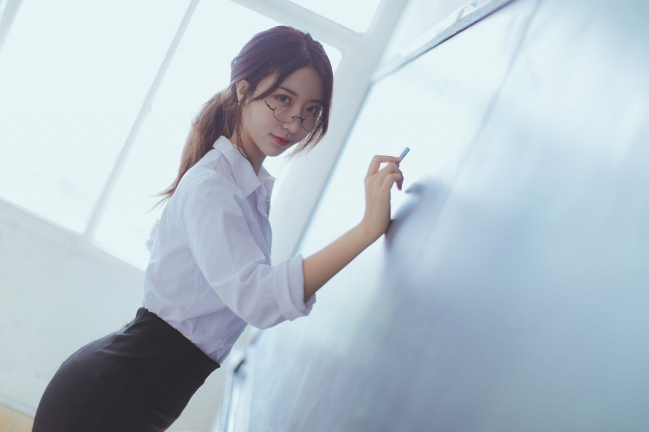 微博红人Coser@黑川 教师（不对外）真爱