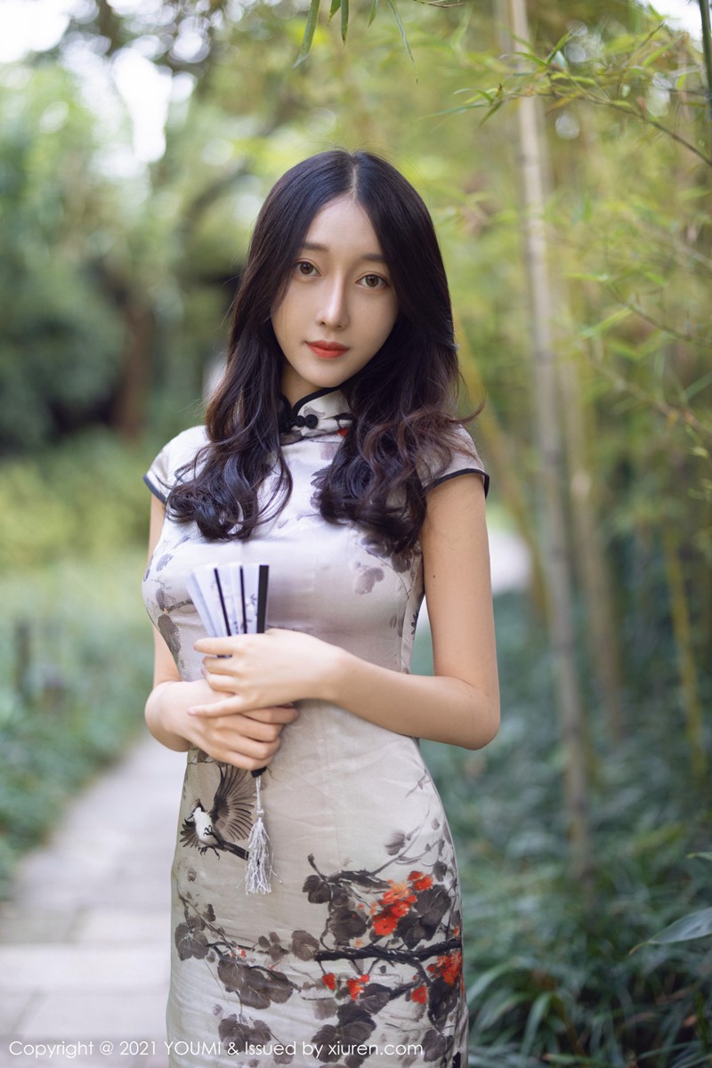 [YOUMI尤蜜荟] 2021.04.28 VOL.635 玥儿玥er 古典浪漫旗袍 [49+1P]