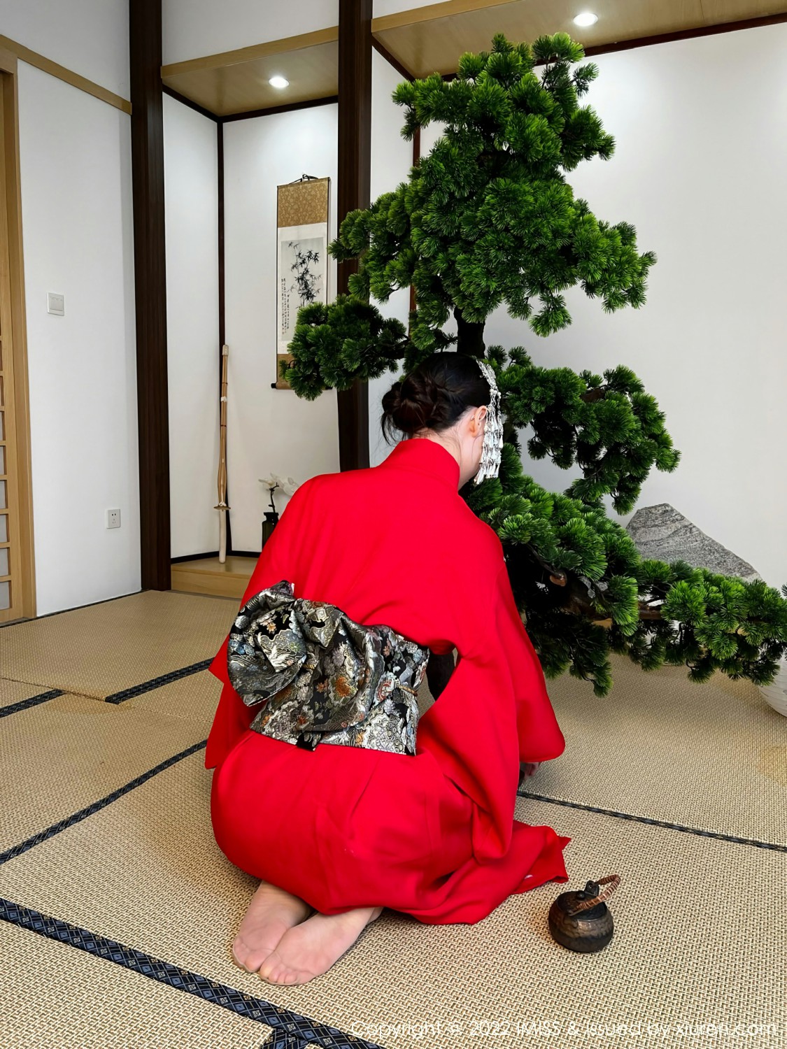 [IMISS爱蜜社] 2022.03.08 VOL.669 逗逗doudou 红色和服 性感写真 [30+1P]