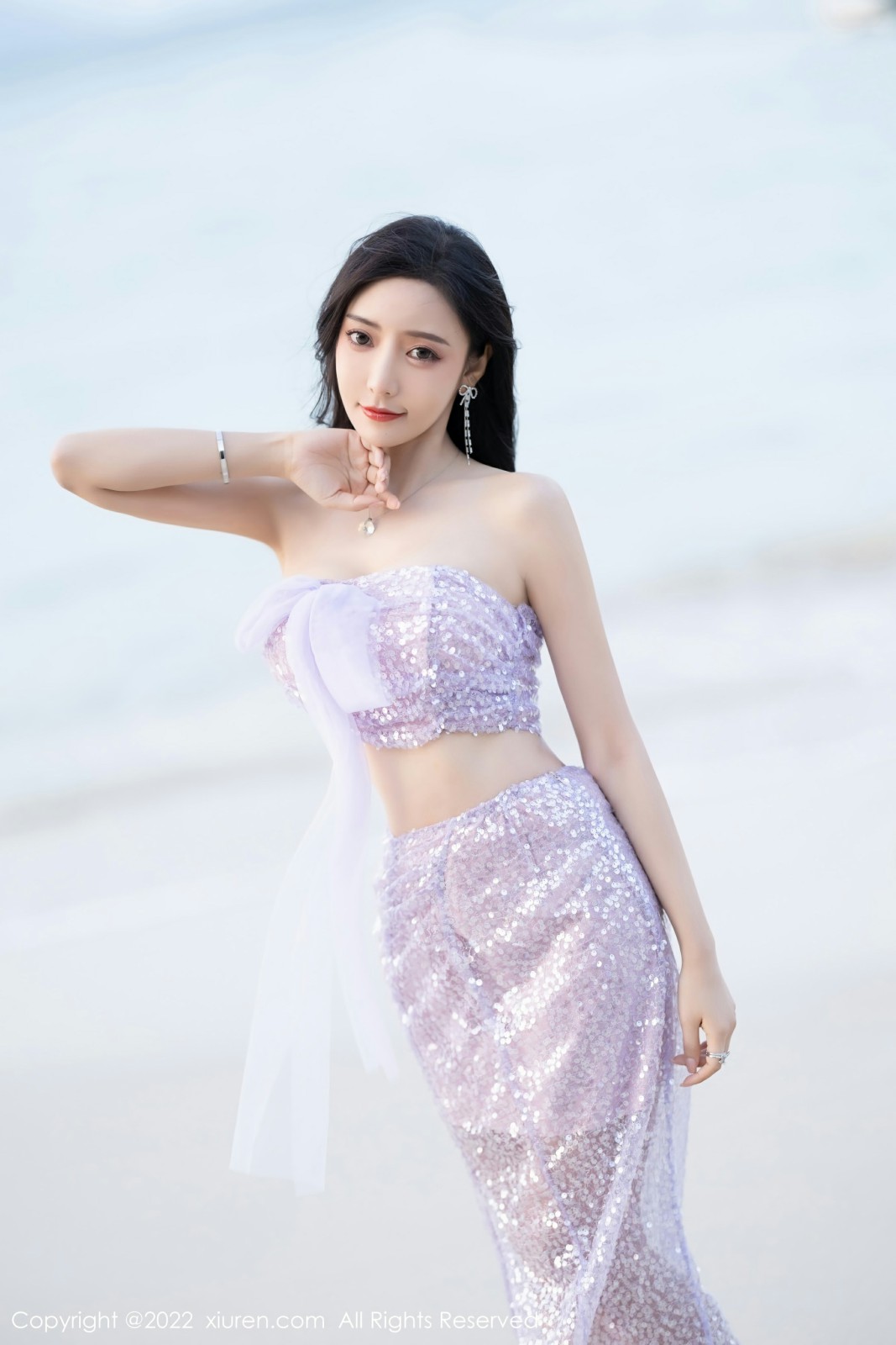 [XiuRen秀人网] 2022.06.17 No.5161 王馨瑶yanni 性感淡紫色抹胸 厦门旅拍写真 [90+1P]