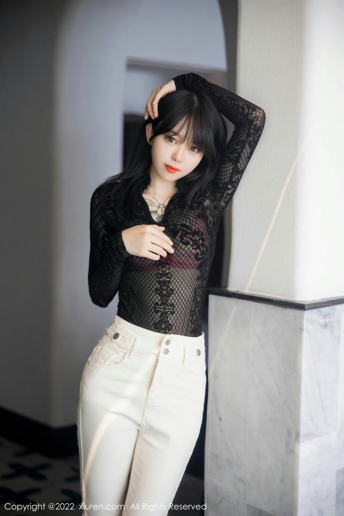 [XiuRen秀人网] 2022.08.04 No.5386 奶瓶. 性感粉色轻透内衣 大理旅拍写真 [98+1P]