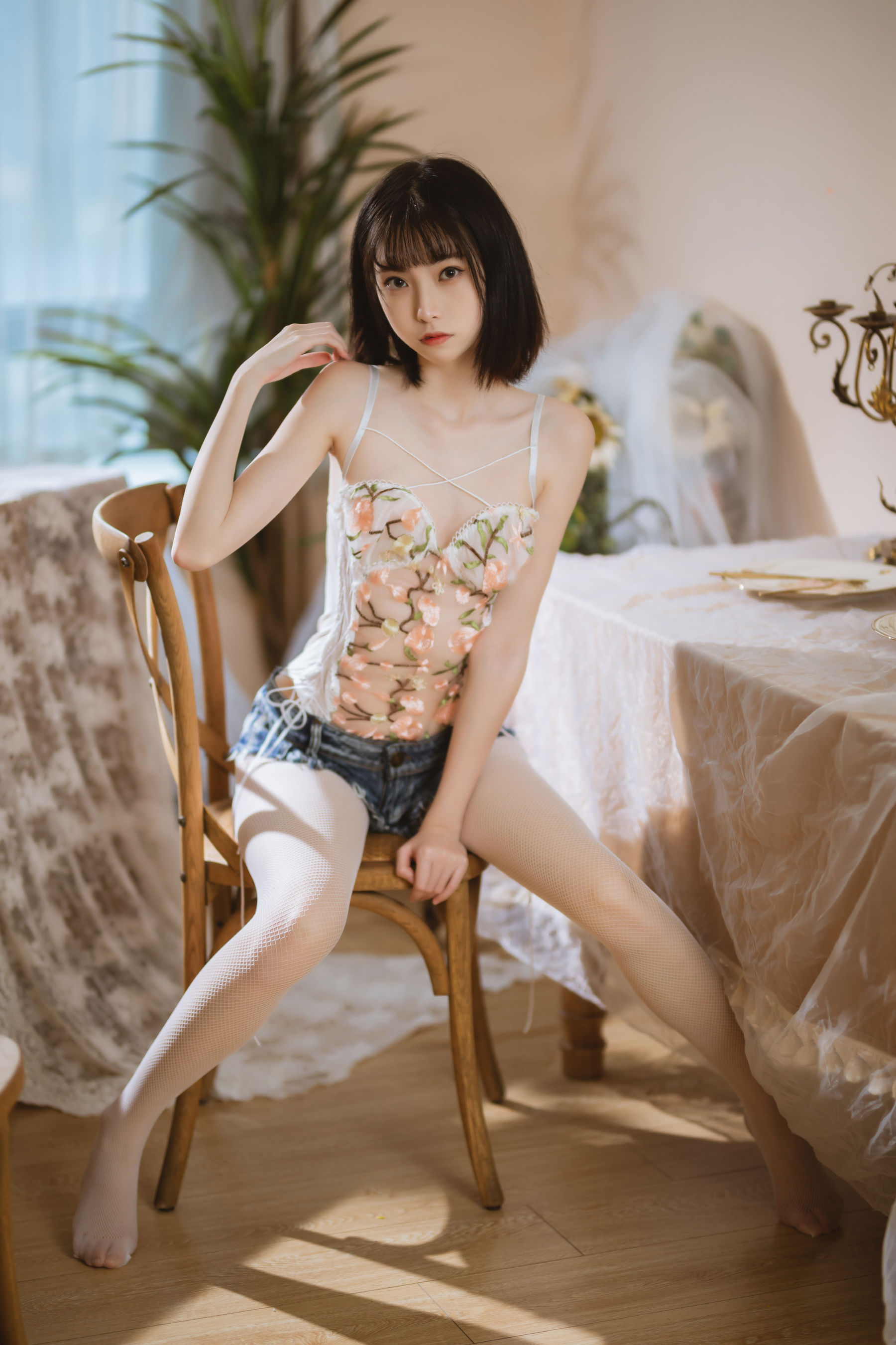 [COSPLAY]许岚 – 纯欲牛仔短裤