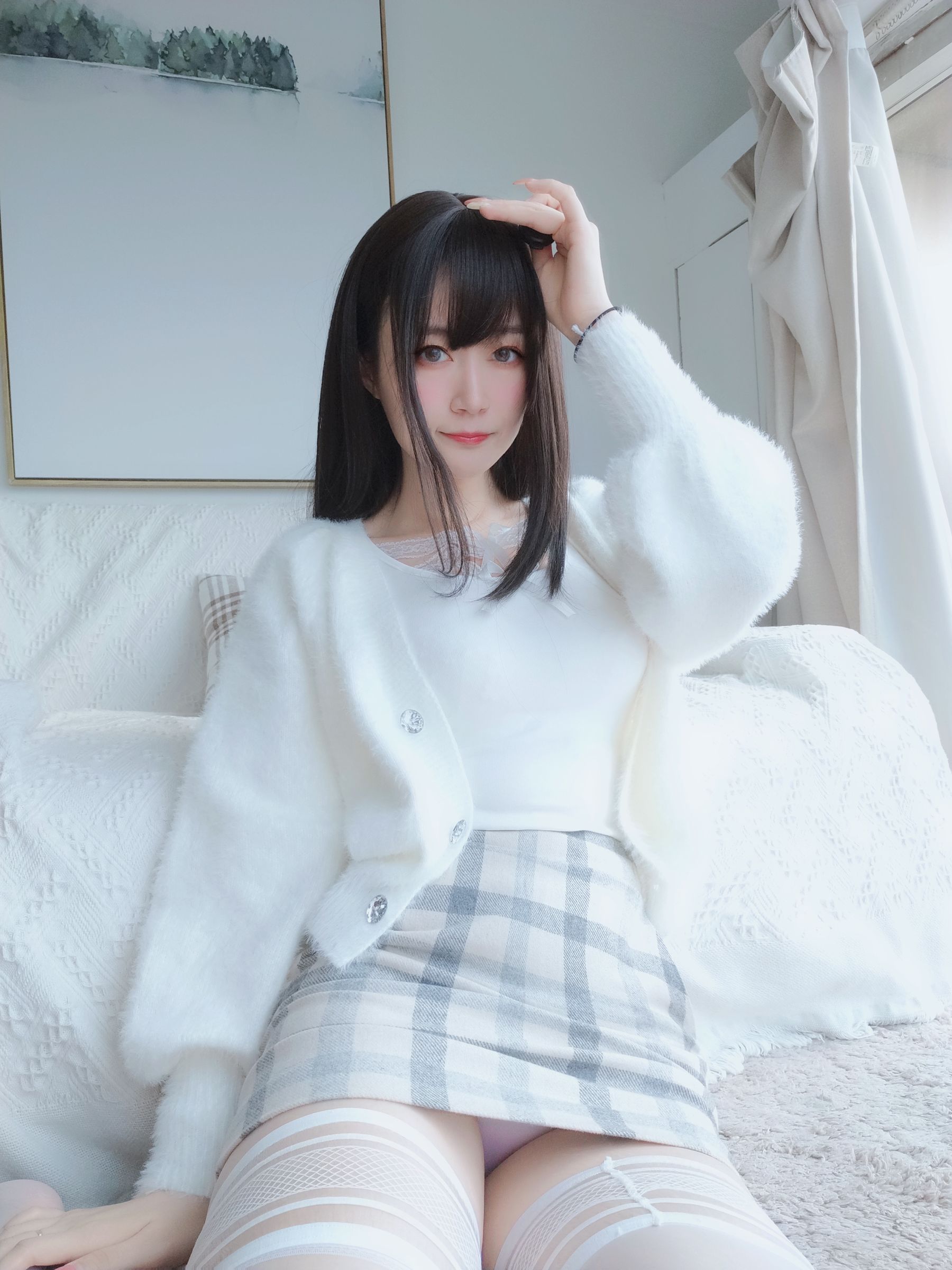 [COSPLAY] Coser小姐姐白银 – 白蕾丝