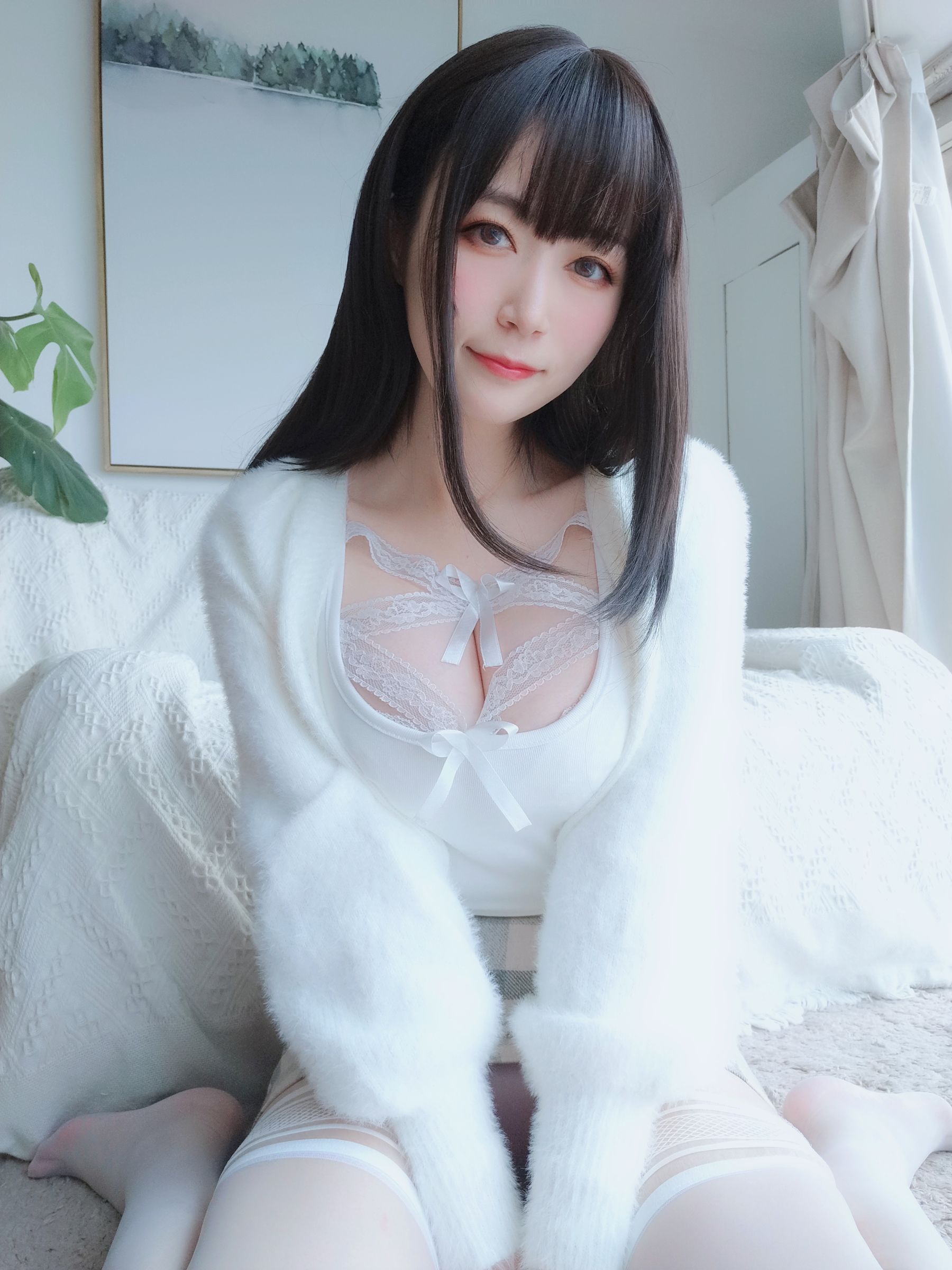 [COSPLAY] Coser小姐姐白银 – 白蕾丝