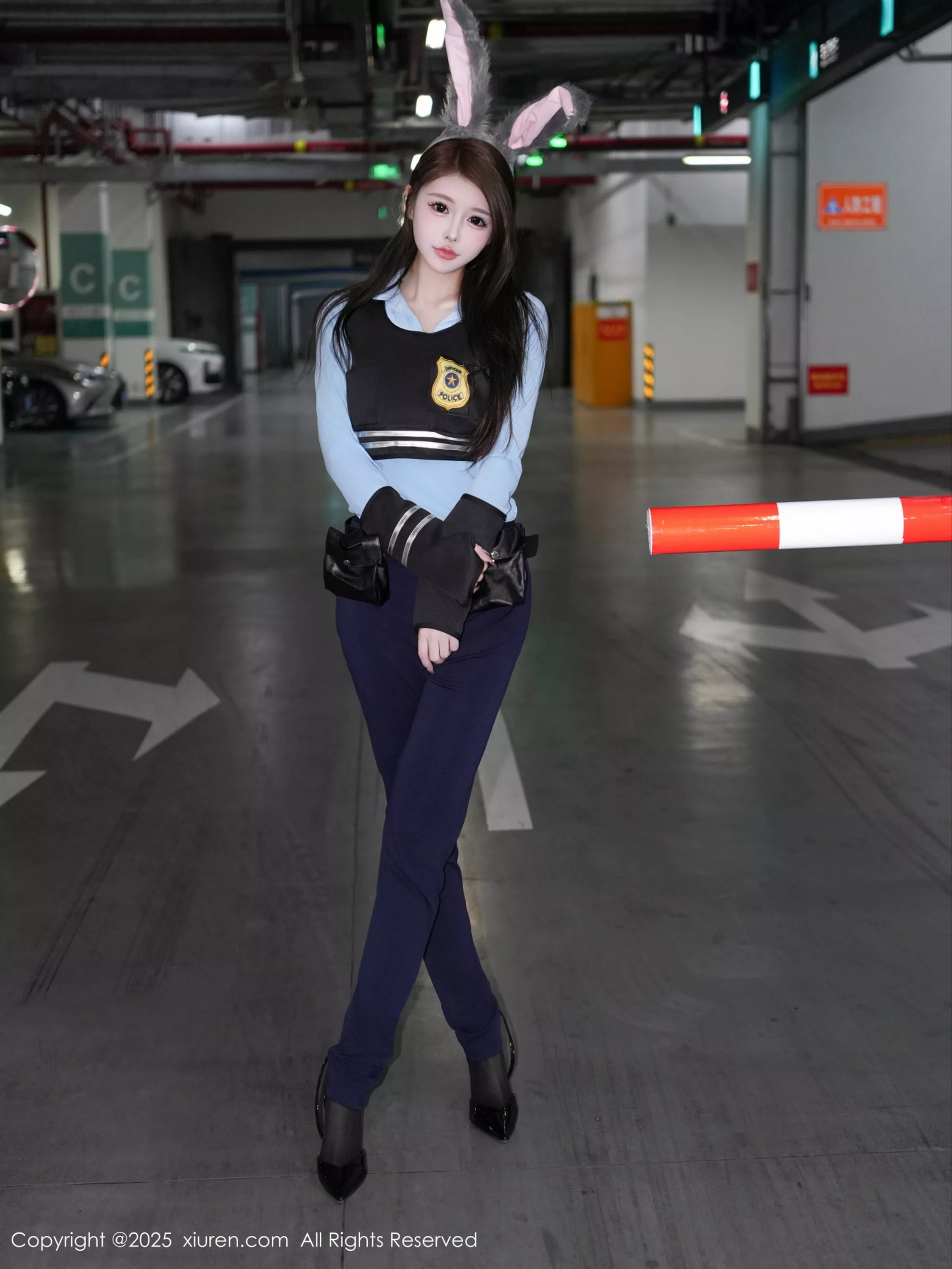[XiuRen秀人网] 2025.04.16 No.10158 甜妮 黑色制服诱惑 性感写真 [69+1P]