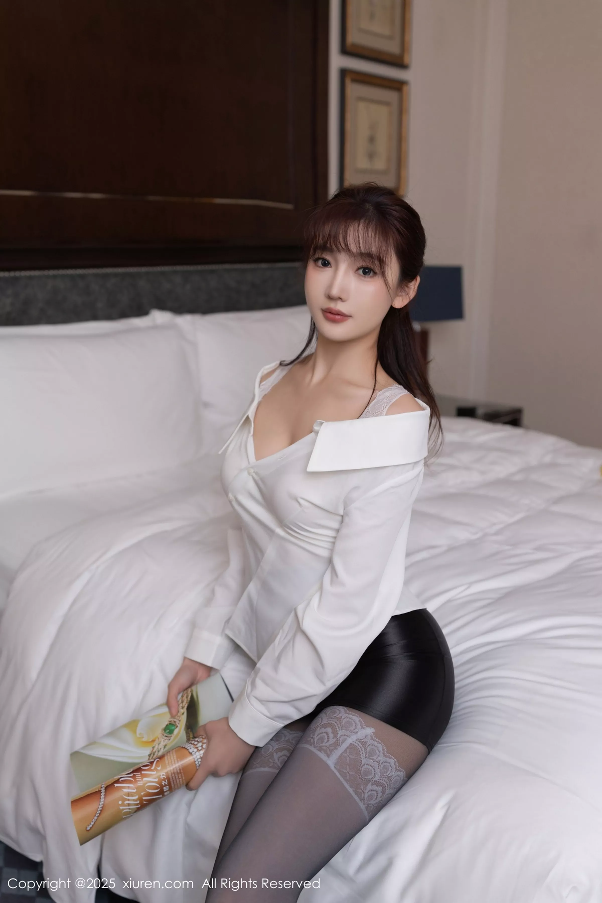 [XiuRen秀人网] 2025.04.17 No.10166 陆萱萱 魅惑黑丝 性感写真 [80+1P]