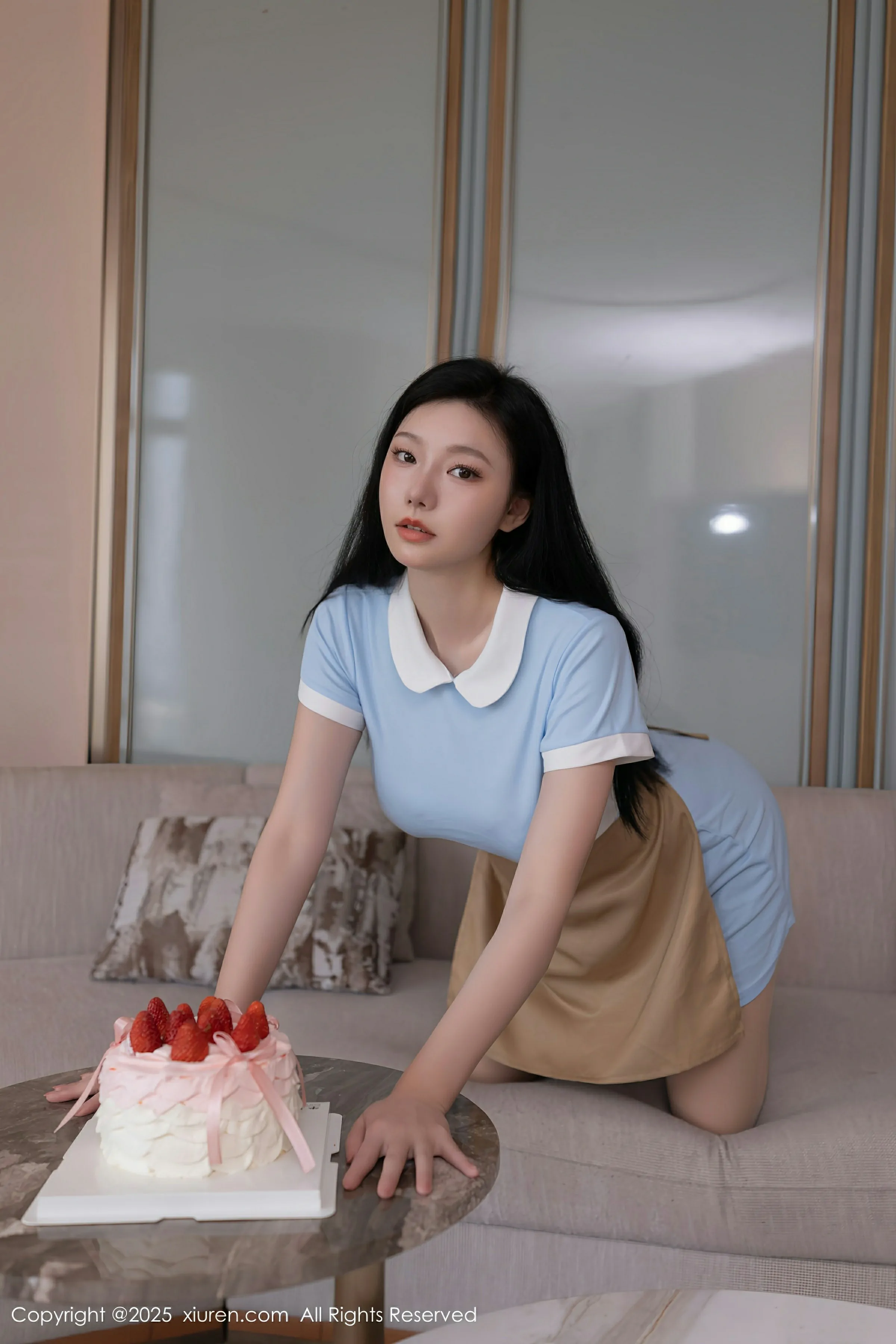 [XiuRen秀人网] 2025.04.28 No.10214 安然anran 性感蓝色连衣短裙 长沙旅拍写真 [80+1P]
