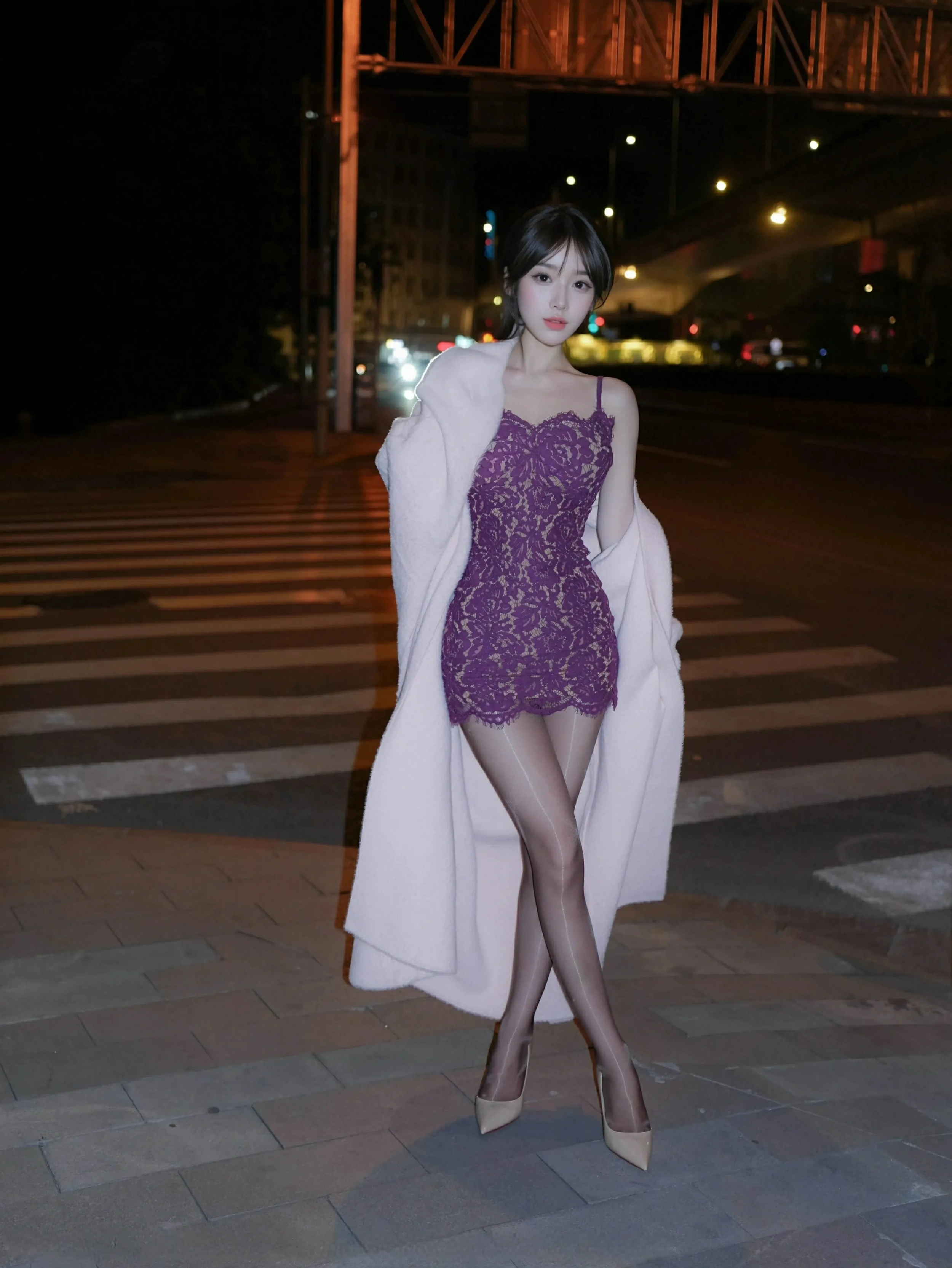 [XiuRen秀人网] 2025.05.27 No.10332 汁汁 紫色吊带短裙黑丝 性感写真 [53+1P]