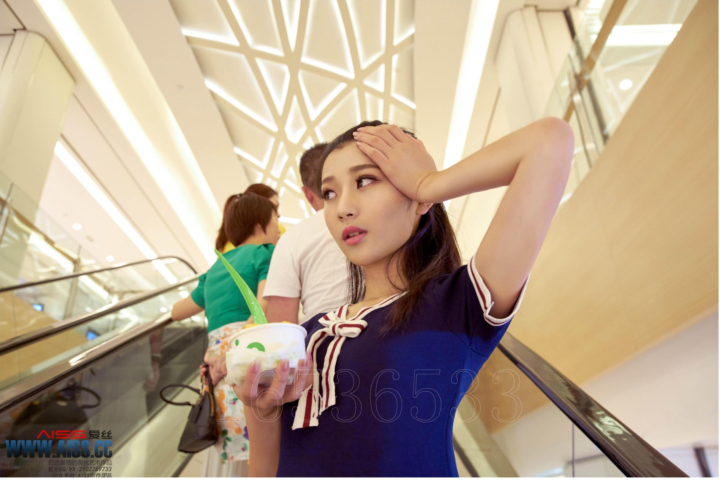 [AISS爱丝] NO.103 逛街时候的小秘密 [80P]