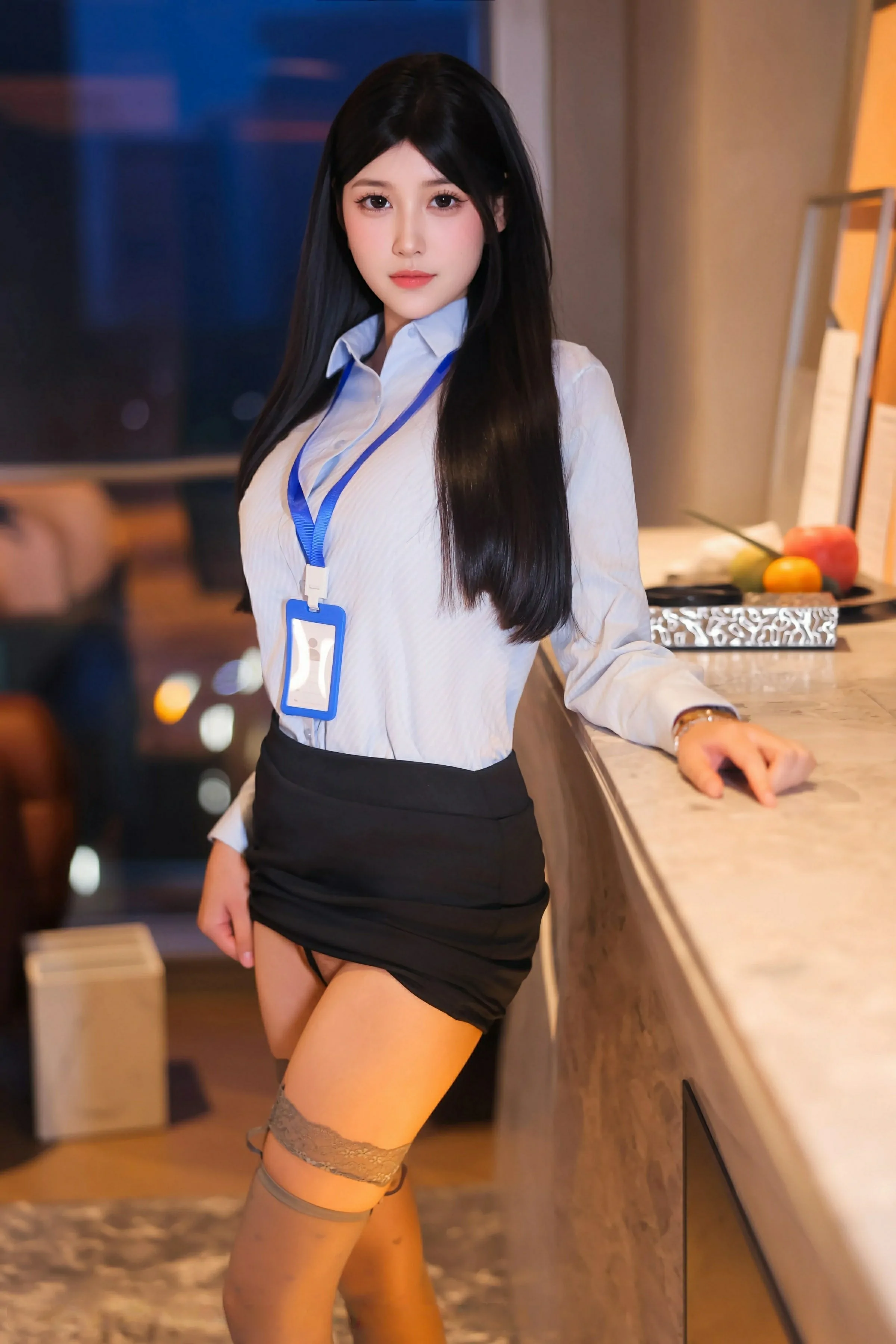 [XiuRen秀人网] 2025.06.20 No.10440 余安安 蓝色OL服饰 灰色丝袜 性感写真 [69+1P]