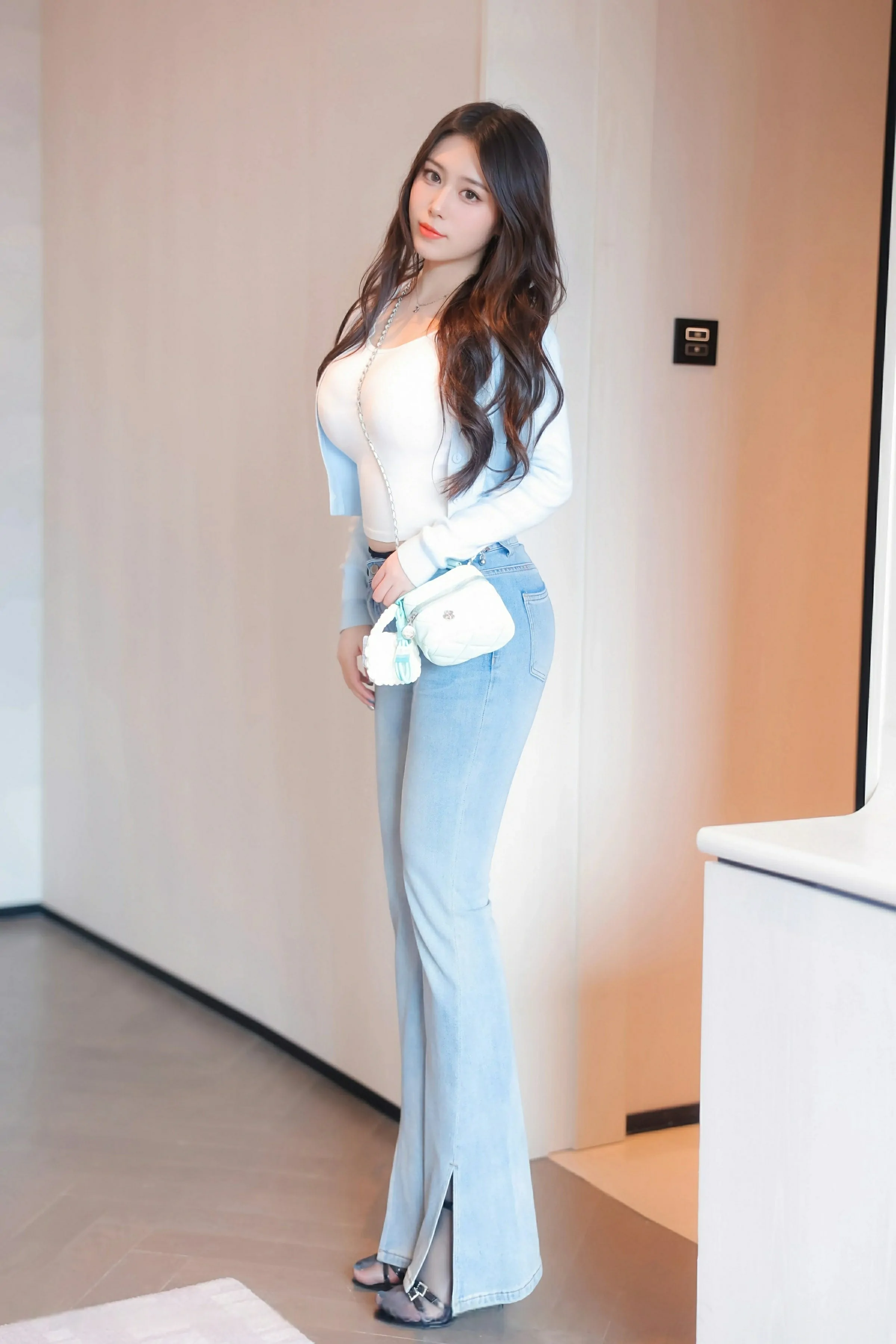 [XiuRen秀人网] 2025.06.23 No.10450 蛋蛋宝 粉色内衣 魅惑黑丝 性感写真 [70+1P]