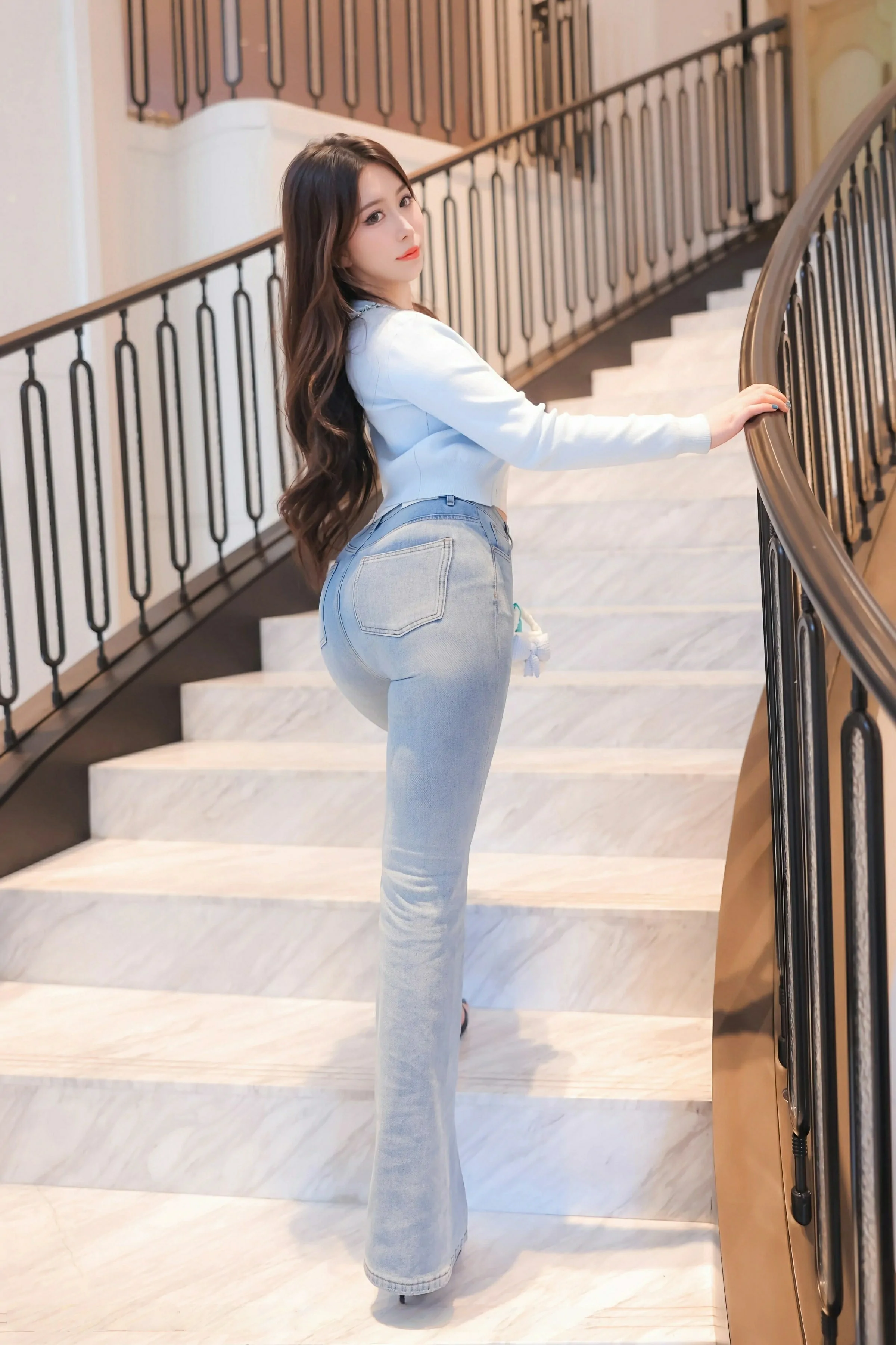 [XiuRen秀人网] 2025.06.23 No.10450 蛋蛋宝 粉色内衣 魅惑黑丝 性感写真 [70+1P]