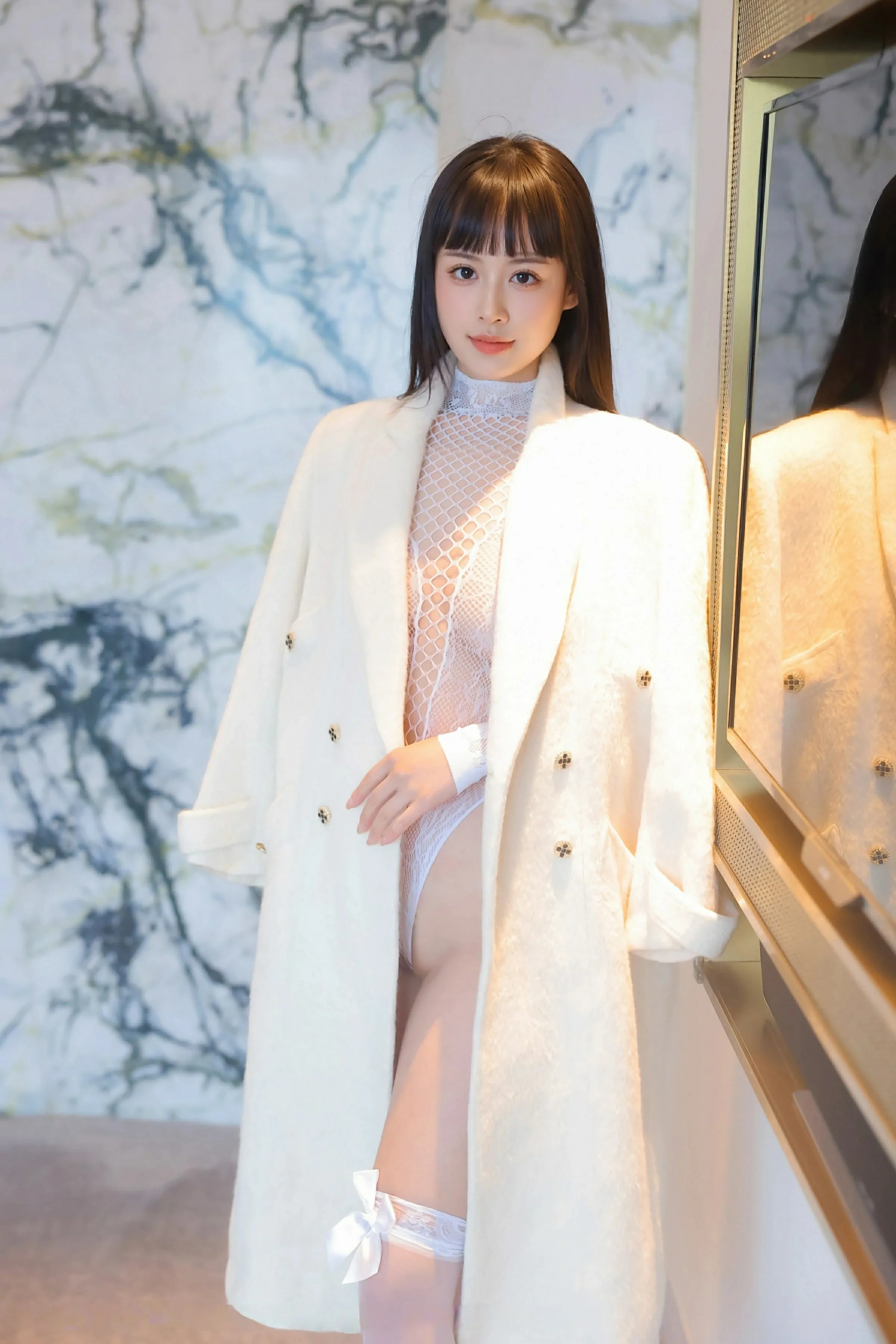[XiuRen秀人网] 2025.06.24 No.10454 瓦达西 白色情趣服饰 白色丝袜 性感写真 [69+1P]