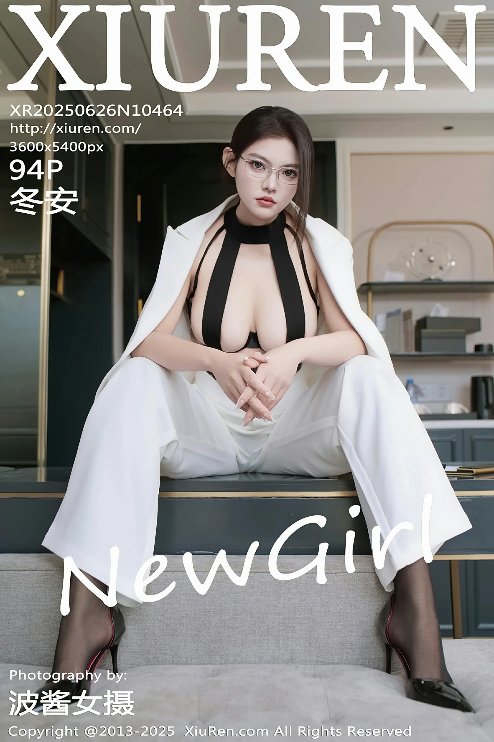 [XiuRen秀人网] 2025.06.26 No.10464 冬安 新人首套写真 白色西服 黑色性感内衣 [94+1P]