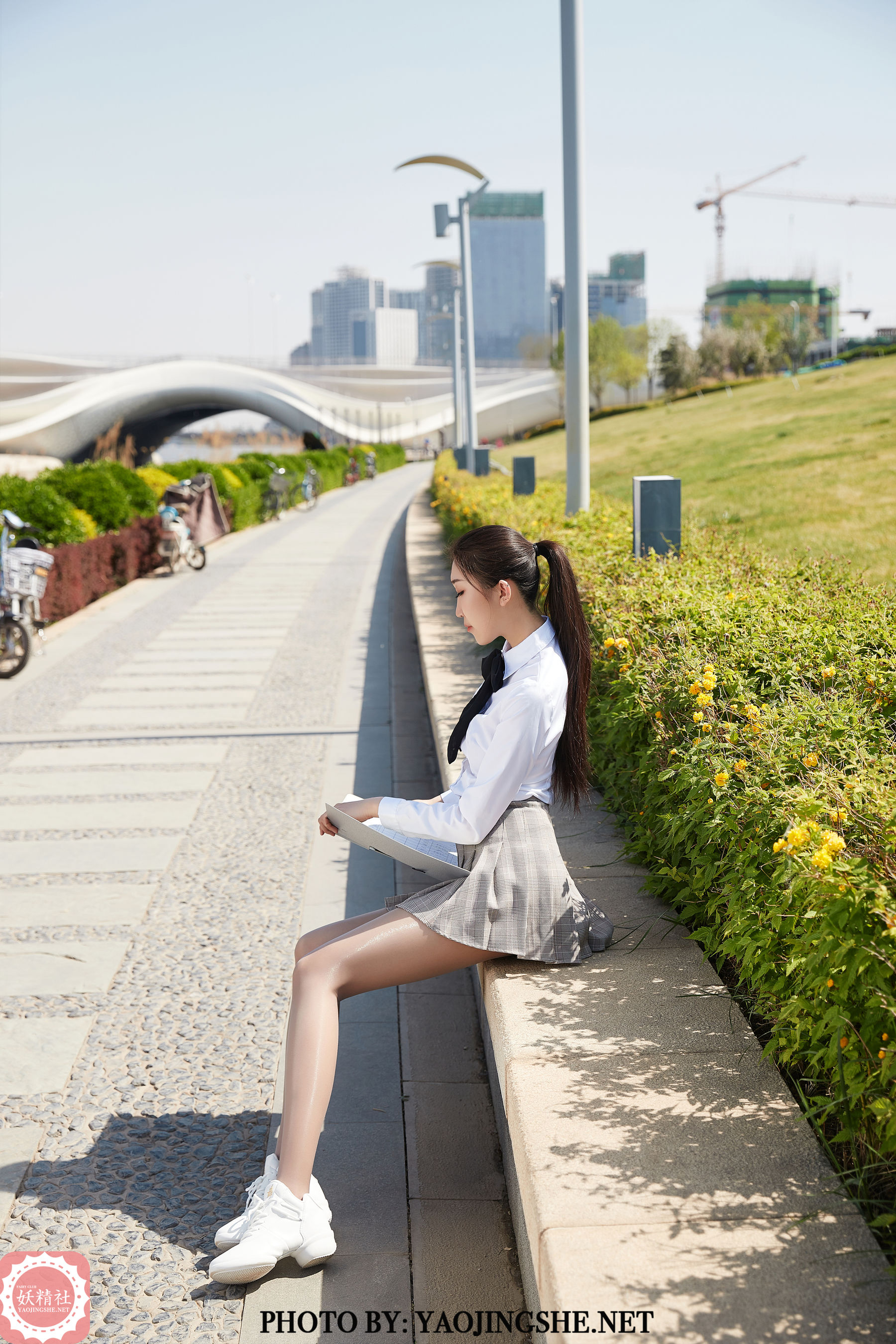 [妖精社] T2010《苏伟-河边学生装》[43P]