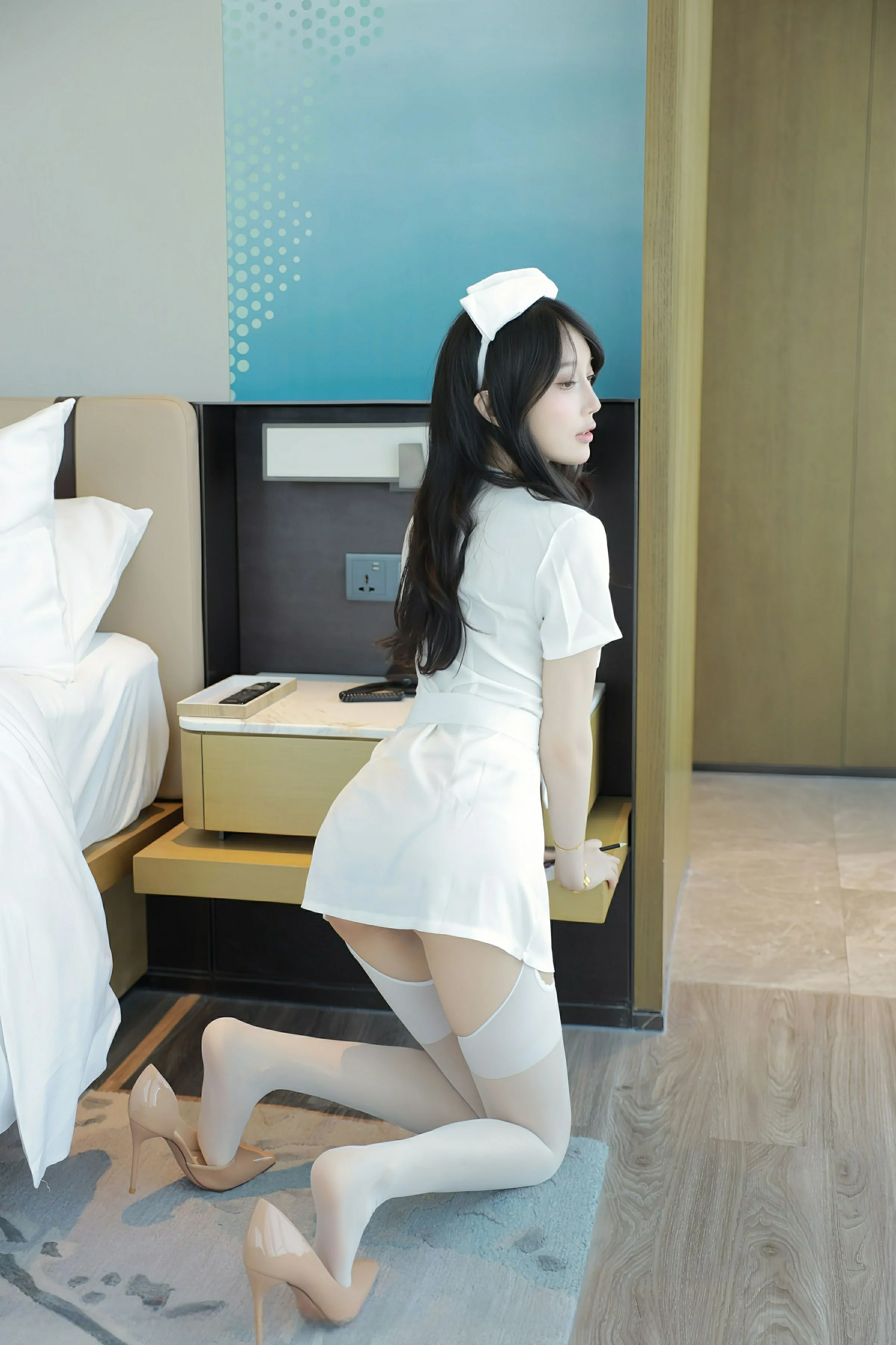 [XiuRen秀人网] 2025.07.04 No.10507 玥儿玥er 性感白色护士制服 金华心愿旅拍写真 [72+1P]