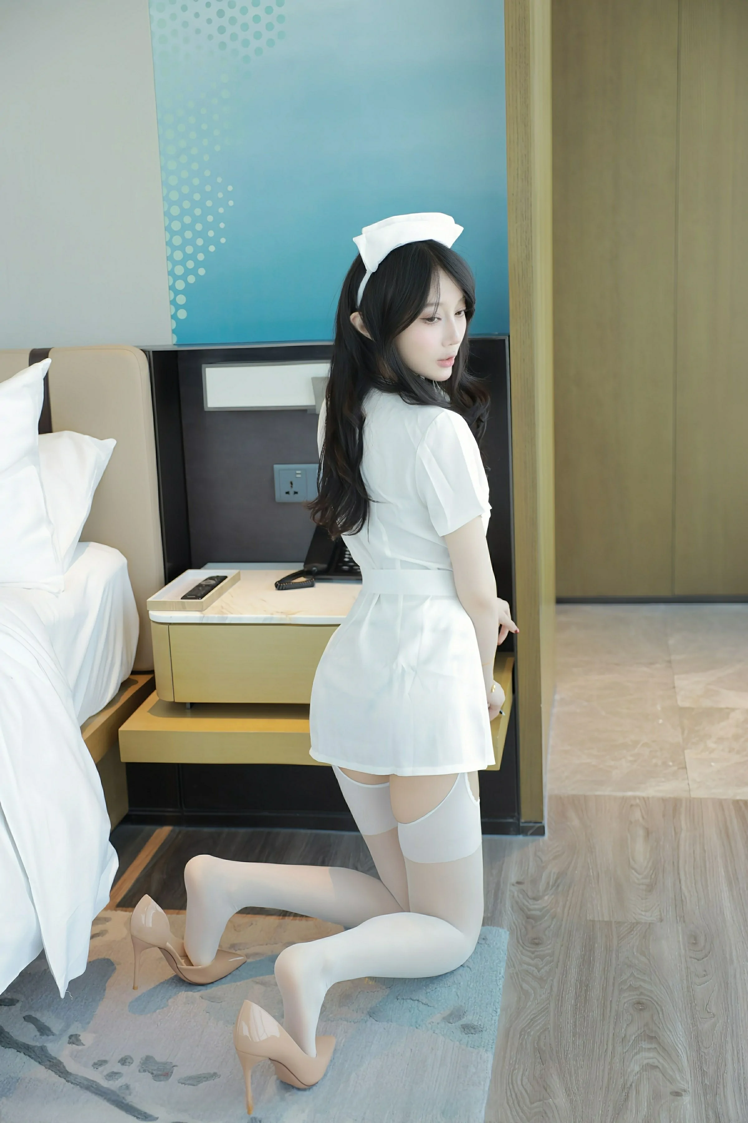 [XiuRen秀人网] 2025.07.04 No.10507 玥儿玥er 性感白色护士制服 金华心愿旅拍写真 [72+1P]
