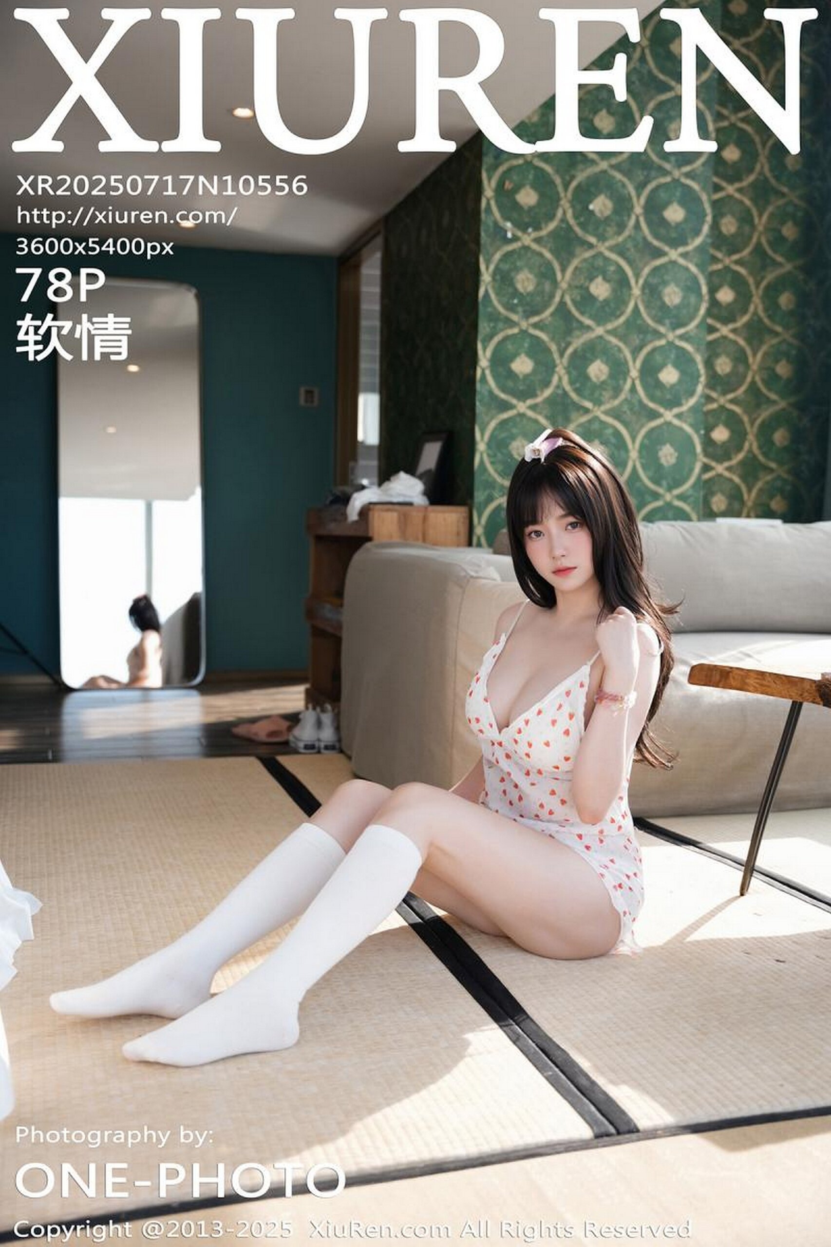 [XiuRen秀人网] 2025.07.17 No.10556 软情 波点吊带 白色棉袜 性感写真 [78+1P]