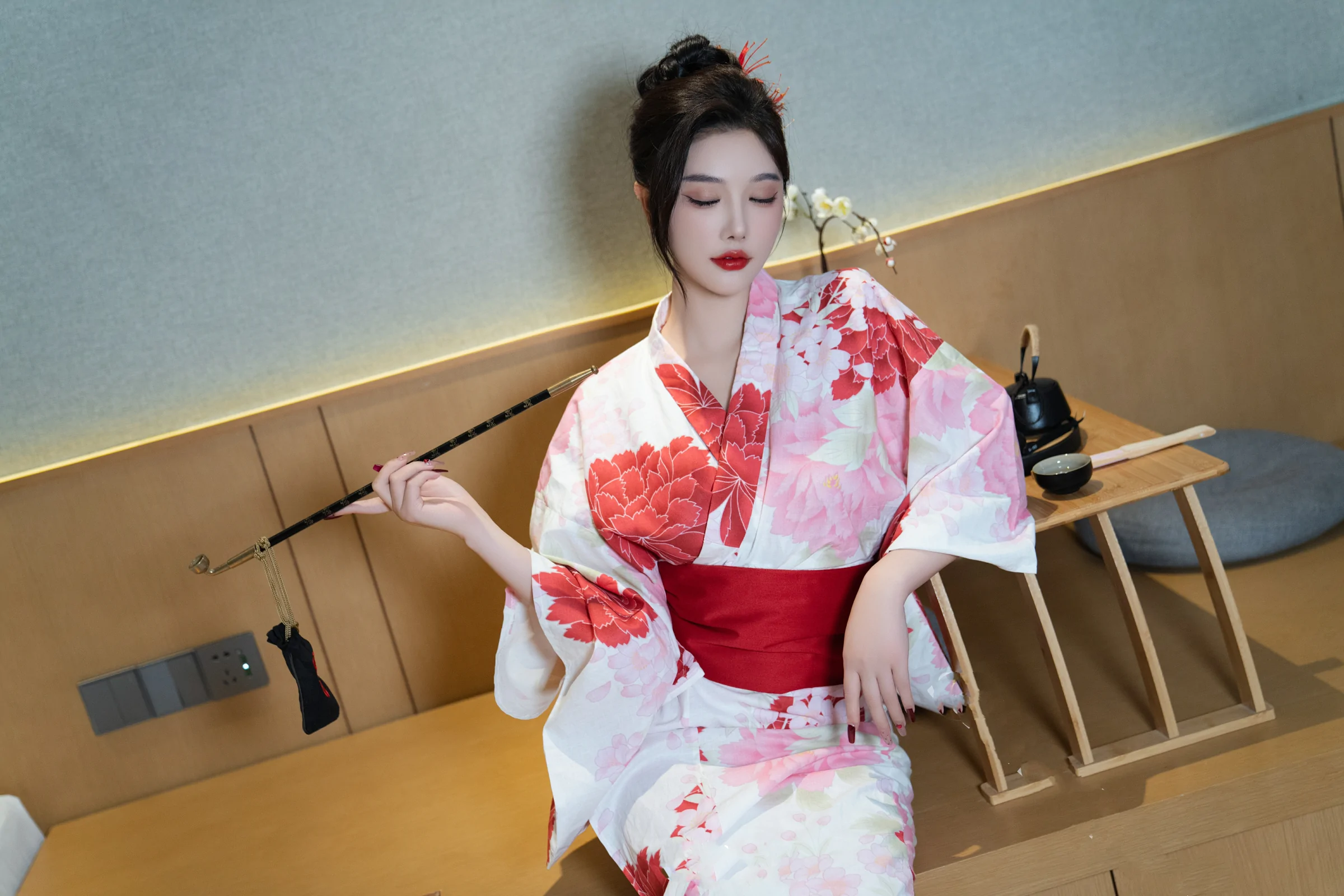 [秀人内购] 杨晨晨Yome 诱人私拍福利 和服日系风