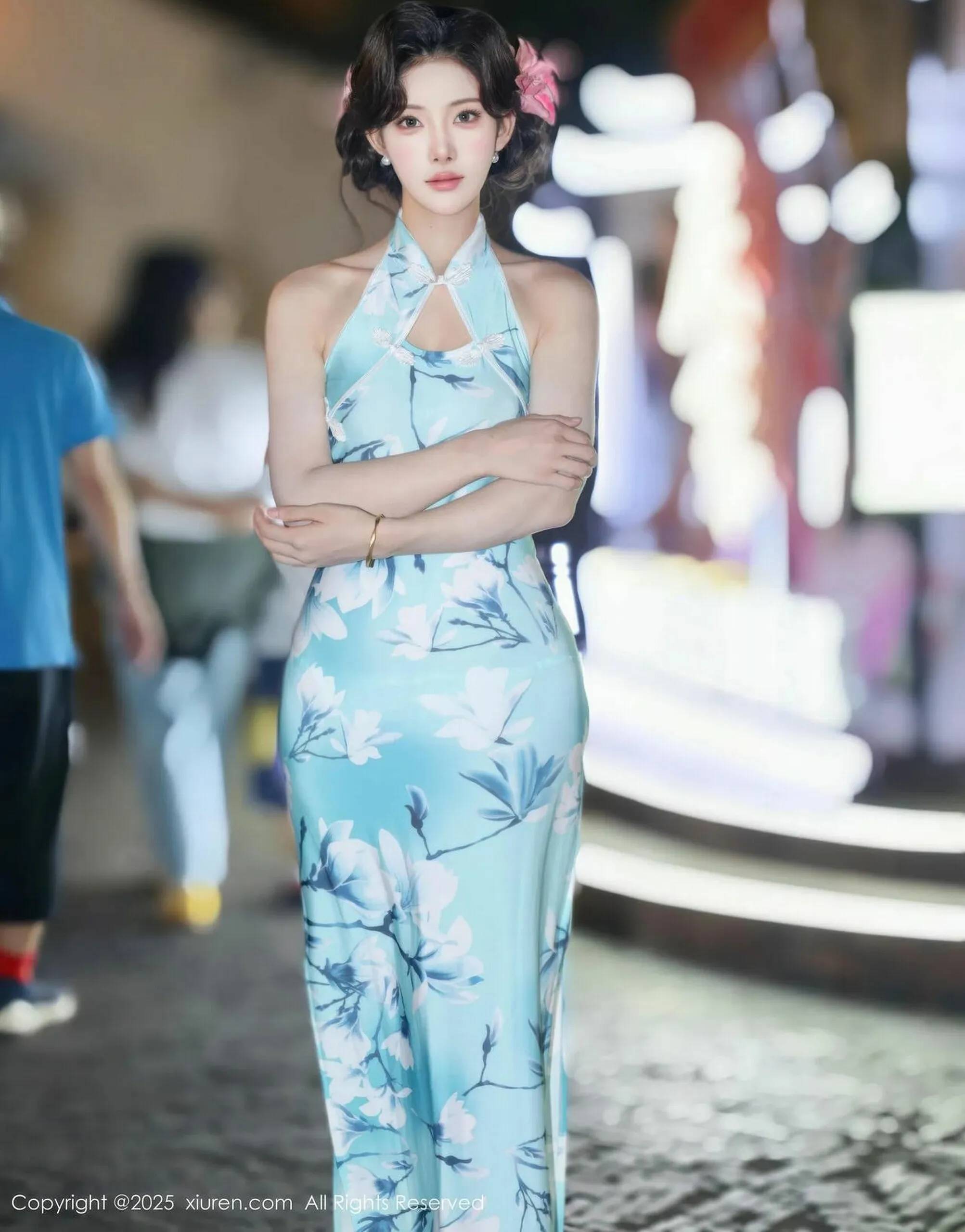 [XiuRen秀人网] 2025.07.28 No.10594 梨霜儿 青色旗袍 魅惑肉丝 性感写真 [83P]