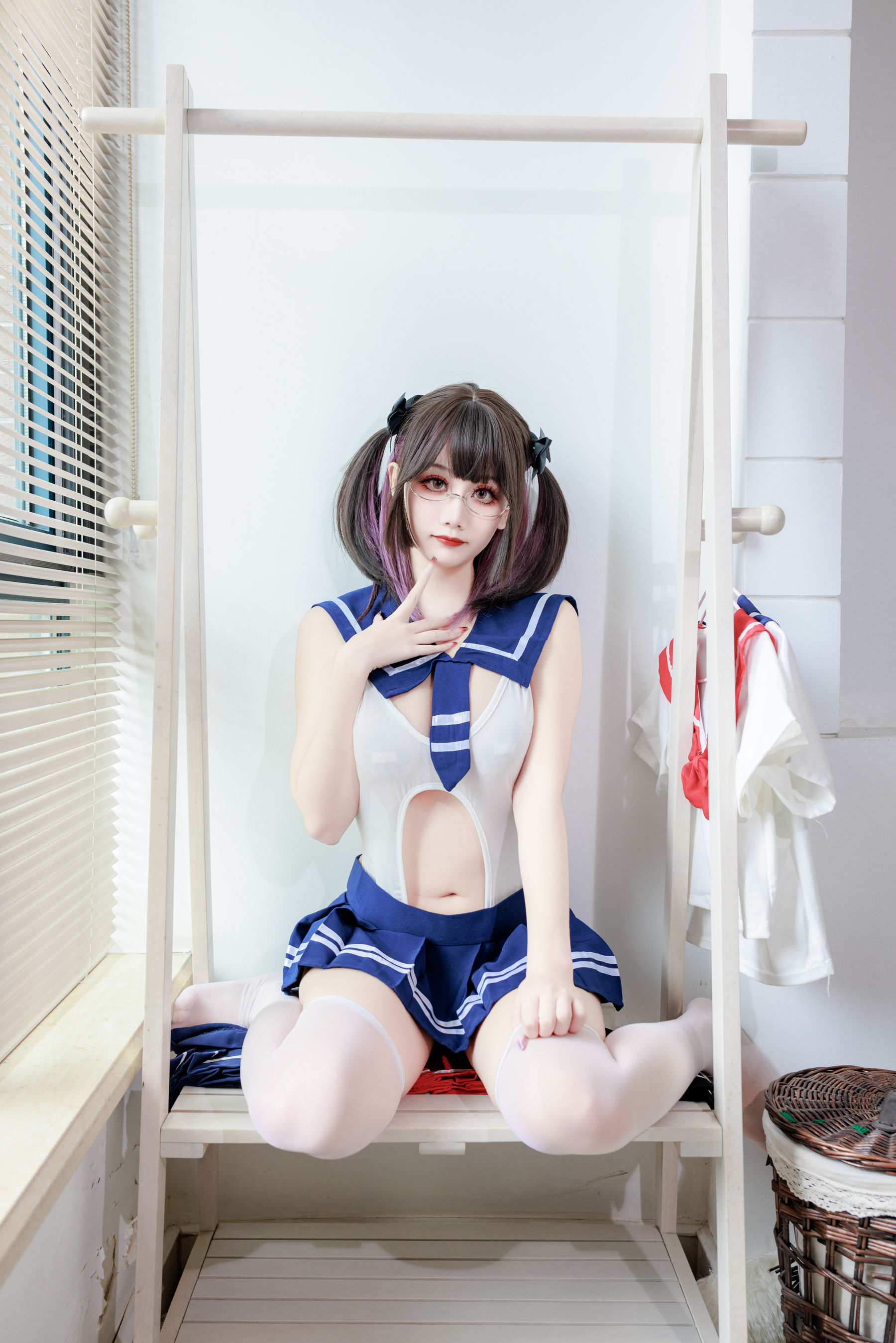 [COSPLAY]阿雪雪 – 连体水手服