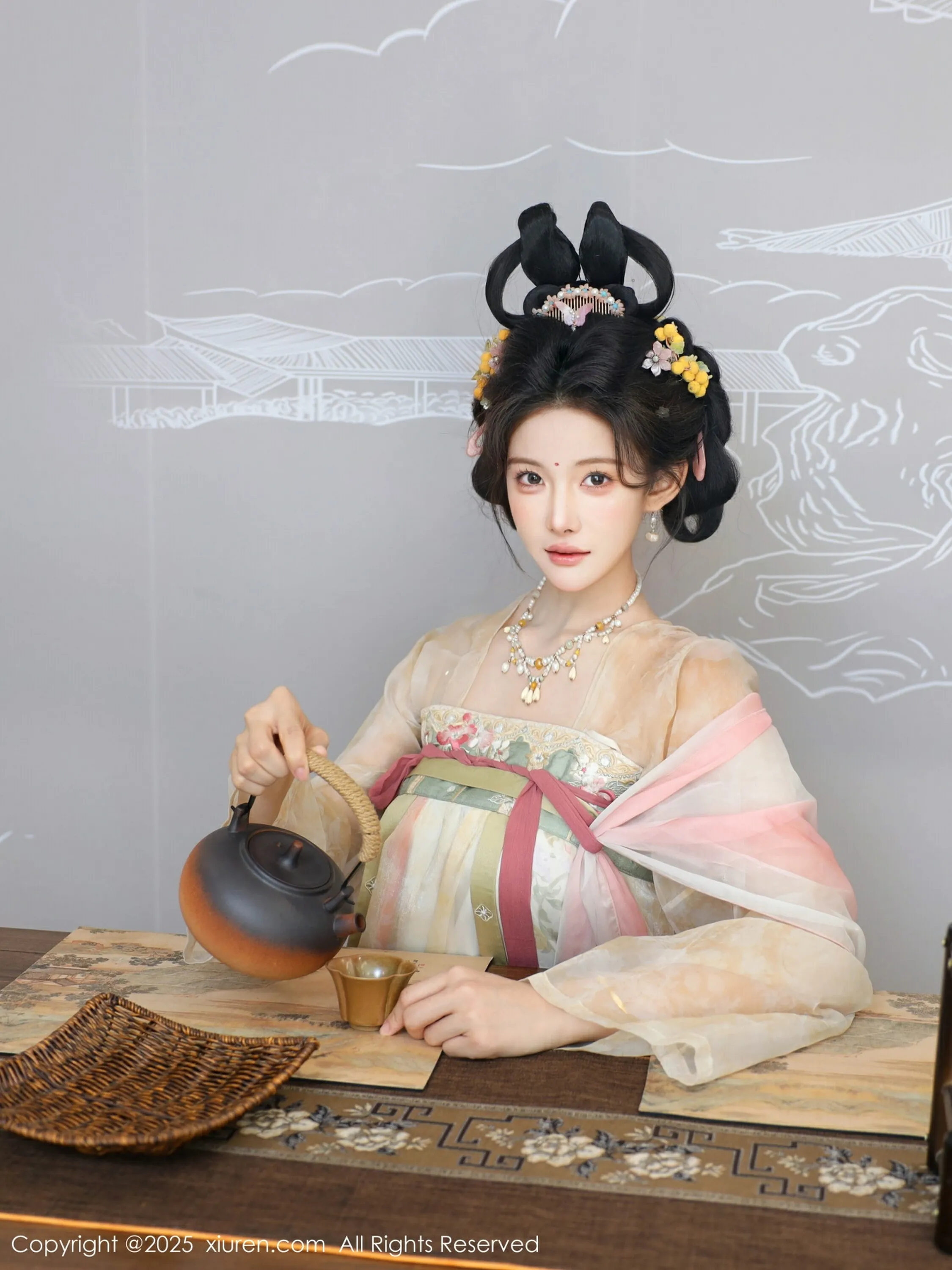 [XiuRen秀人网] 2025.08.13 No.10645 梨霜儿 浅色古装服饰 性感写真 [82+1P]