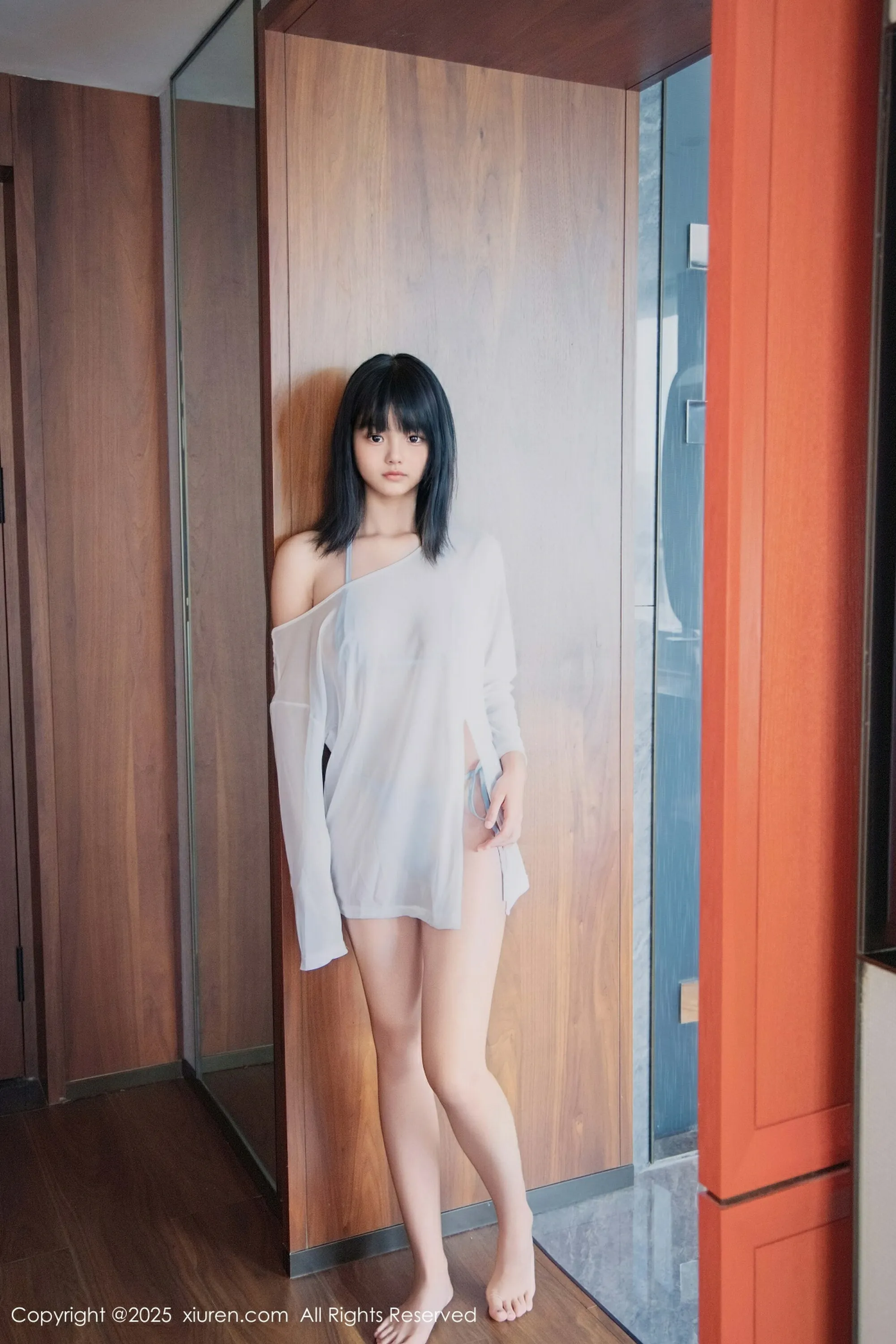 [XiuRen秀人网] 2025.08.15 No.10651 小泠 新人首套写真 性感蓝色比基尼 [80+1P]