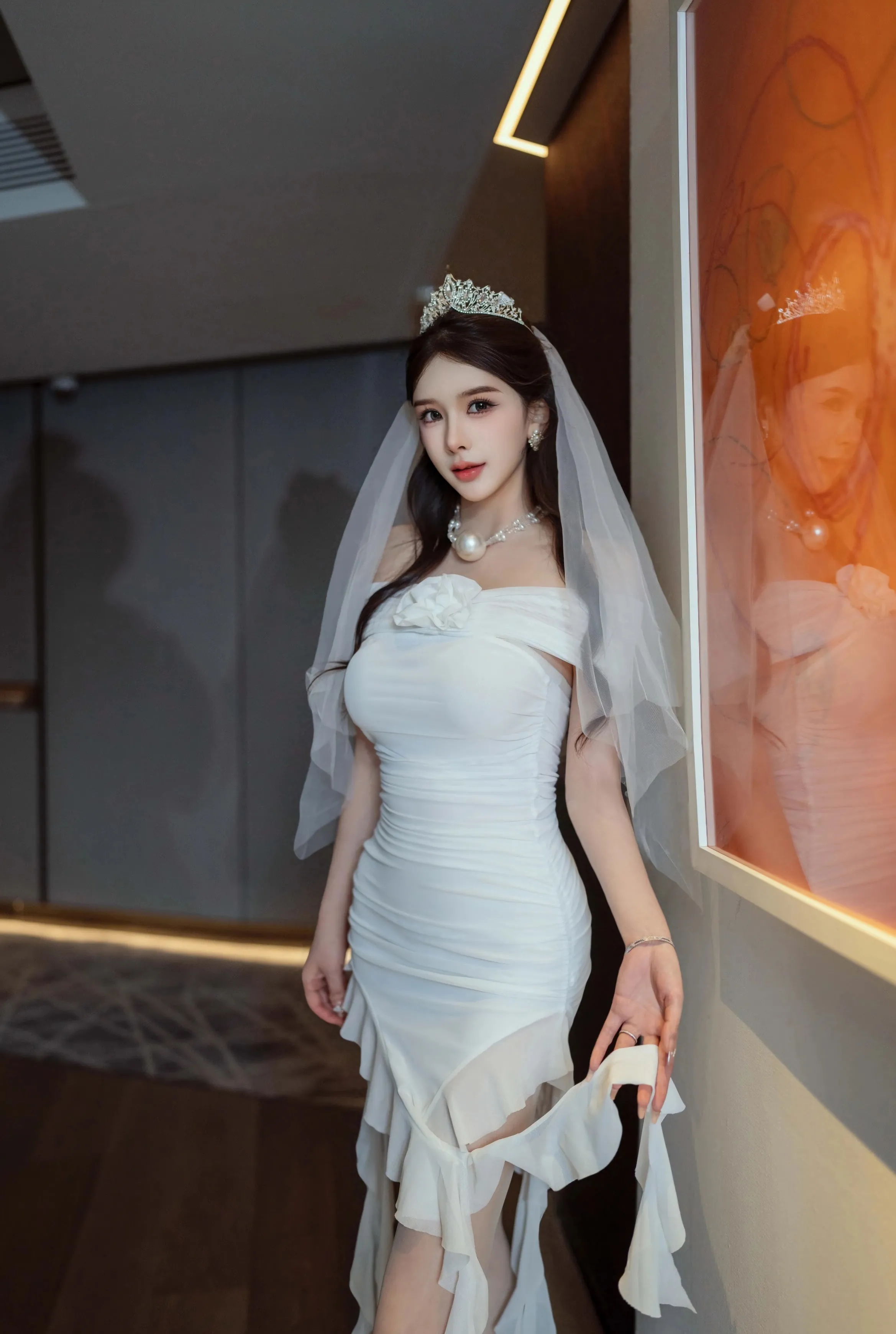 [XINGYAN星颜社] 2025.08.22 VOL.388 李丽莎 白色婚纱 肉色丝袜 性感写真 [61+1P]