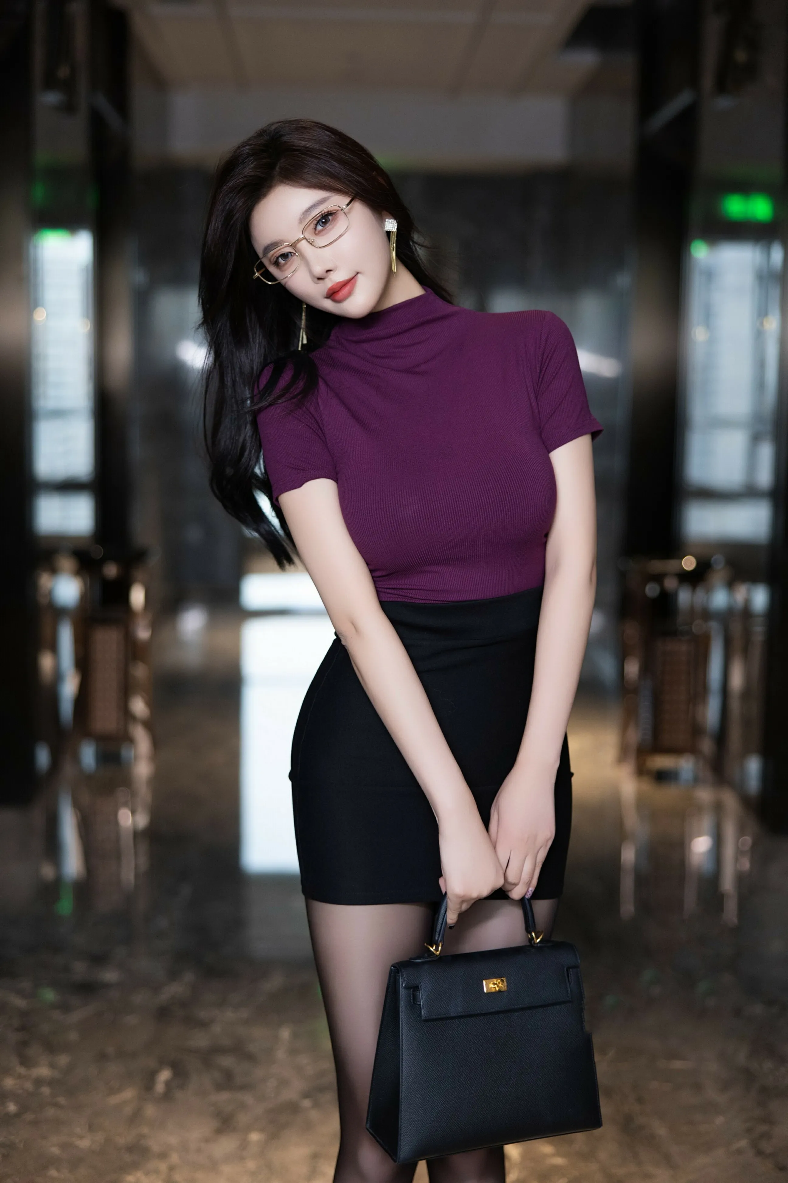 [秀人内购] 杨晨晨 诱人私拍福利 紫色T恤 未上架无水印