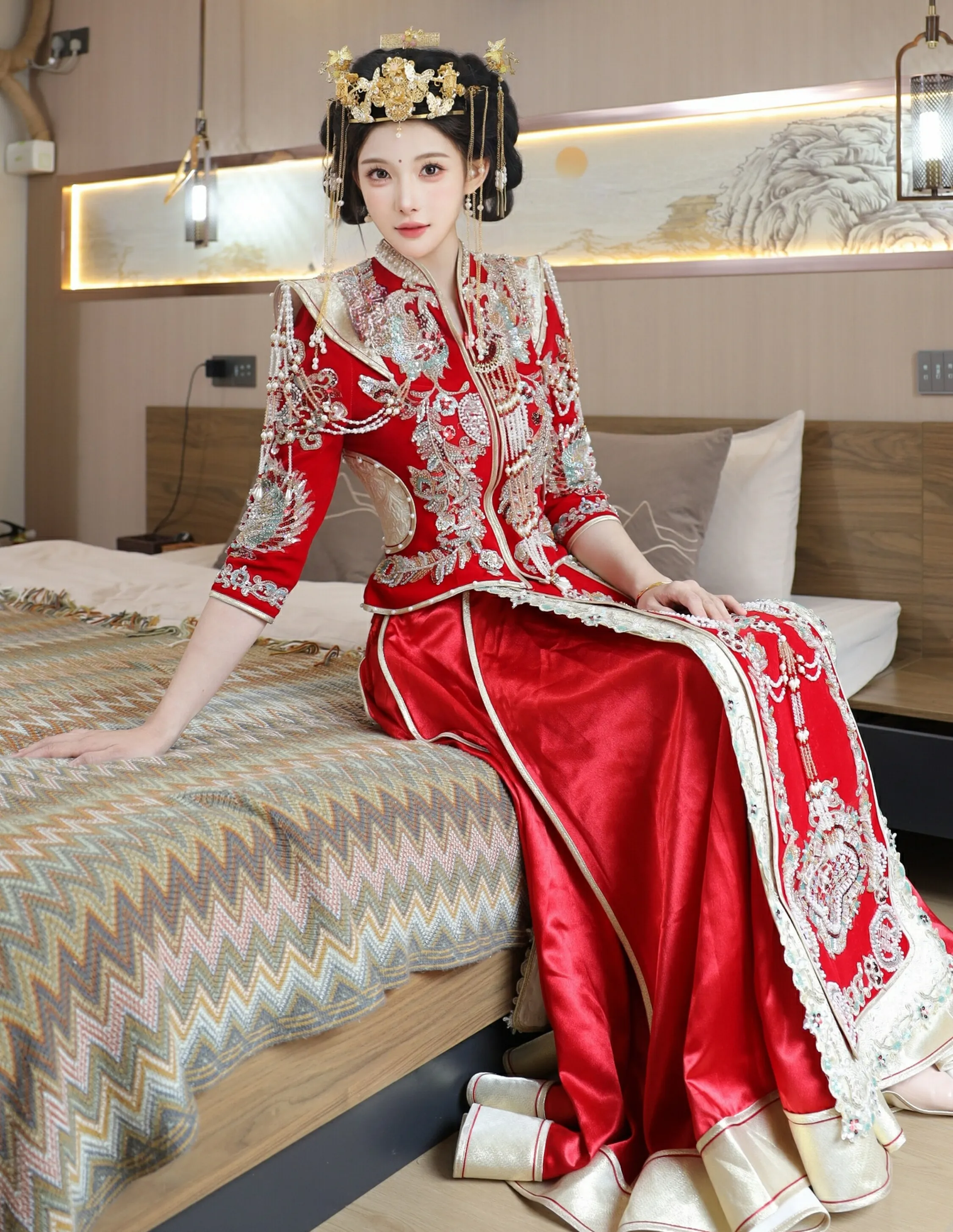 [XiuRen秀人网] 2025.09.08 No.10742 梨霜儿 红色新娘服饰 肉色丝袜 性感写真 [84+1P]