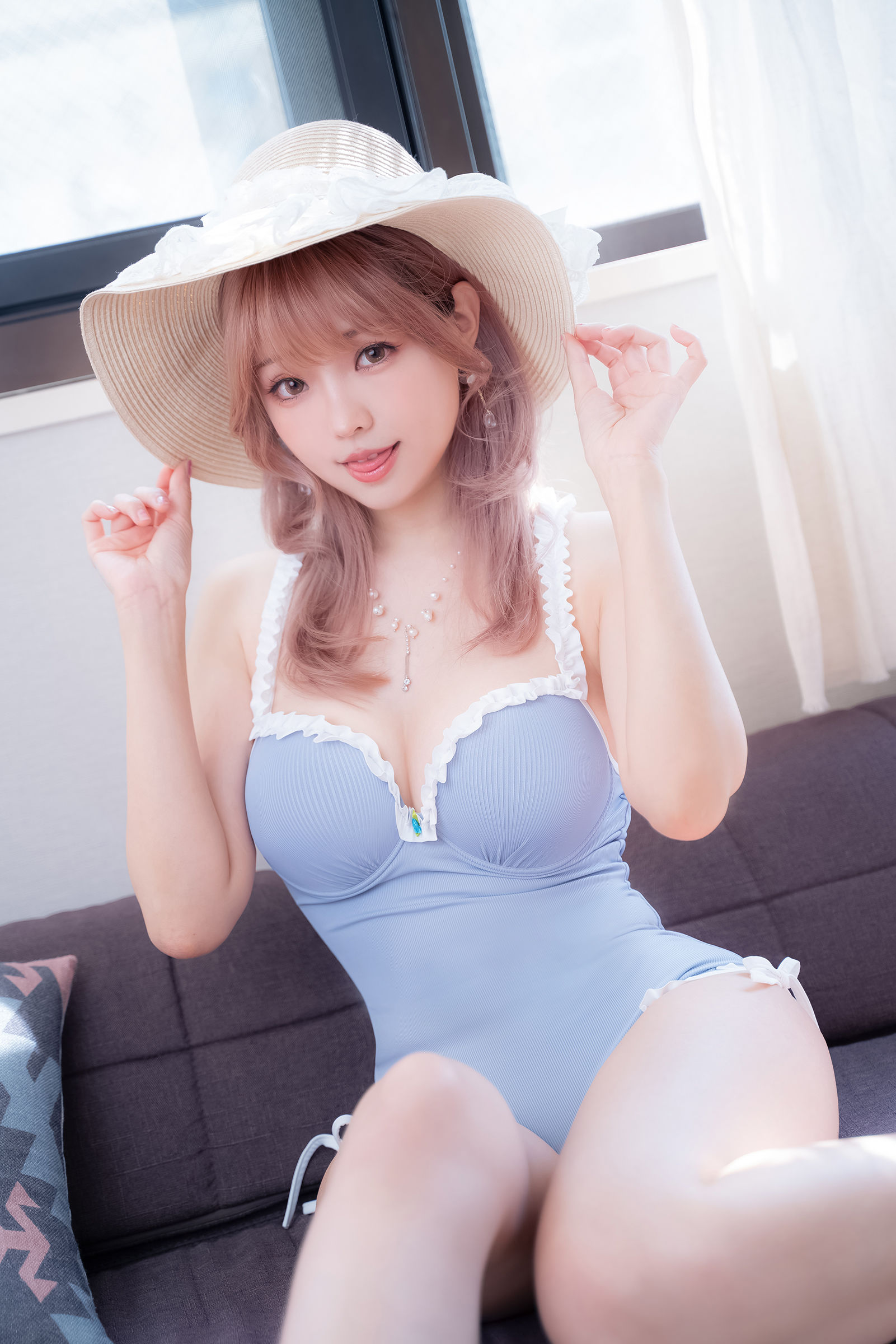 [COSPLAY] Ely_eee(ElyEE子) – Mist Blue Lady
