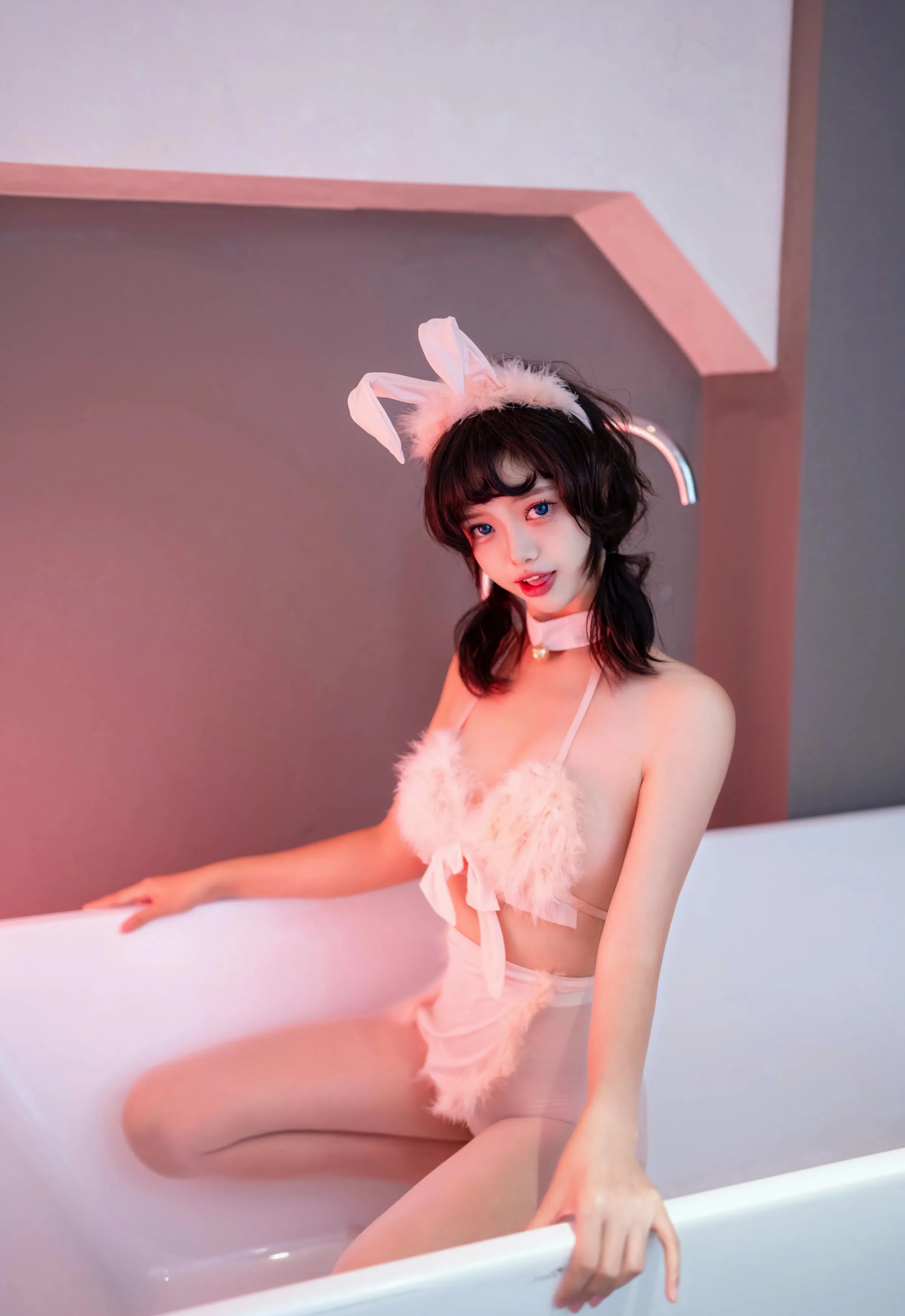 [XINGYAN星颜社] 2025.09.11 VOL.397 白虎巧巧 新人首套写真 性感粉色情趣内衣 [68+1P]