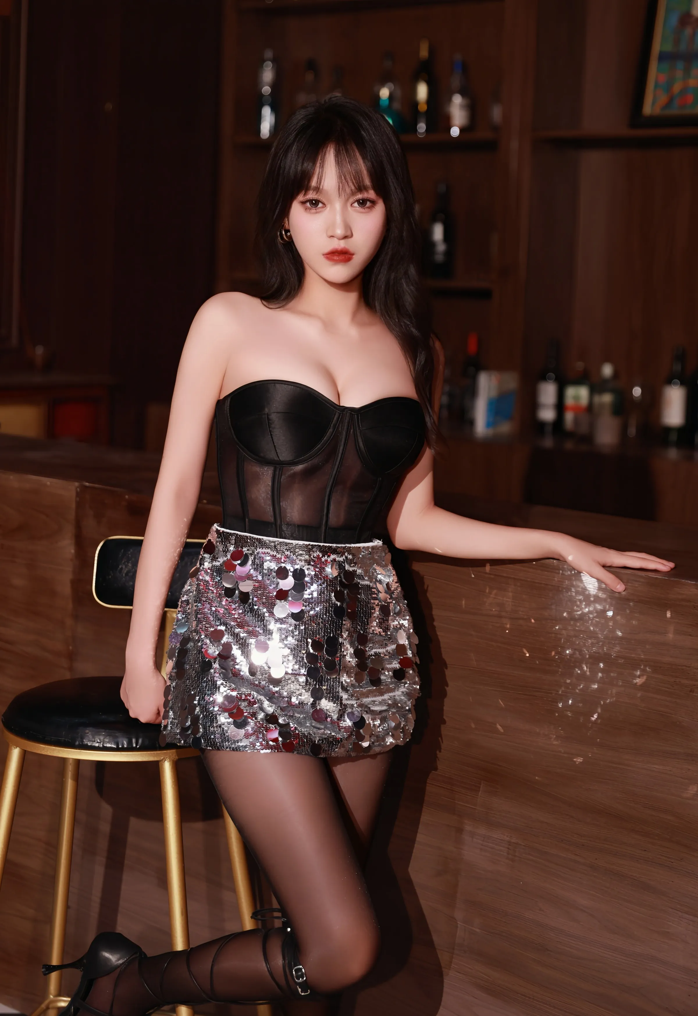 [XiuRen秀人网] 2025.09.16 No.10772 糯咪 黑色连衣短裙 性感写真 [76+1P]