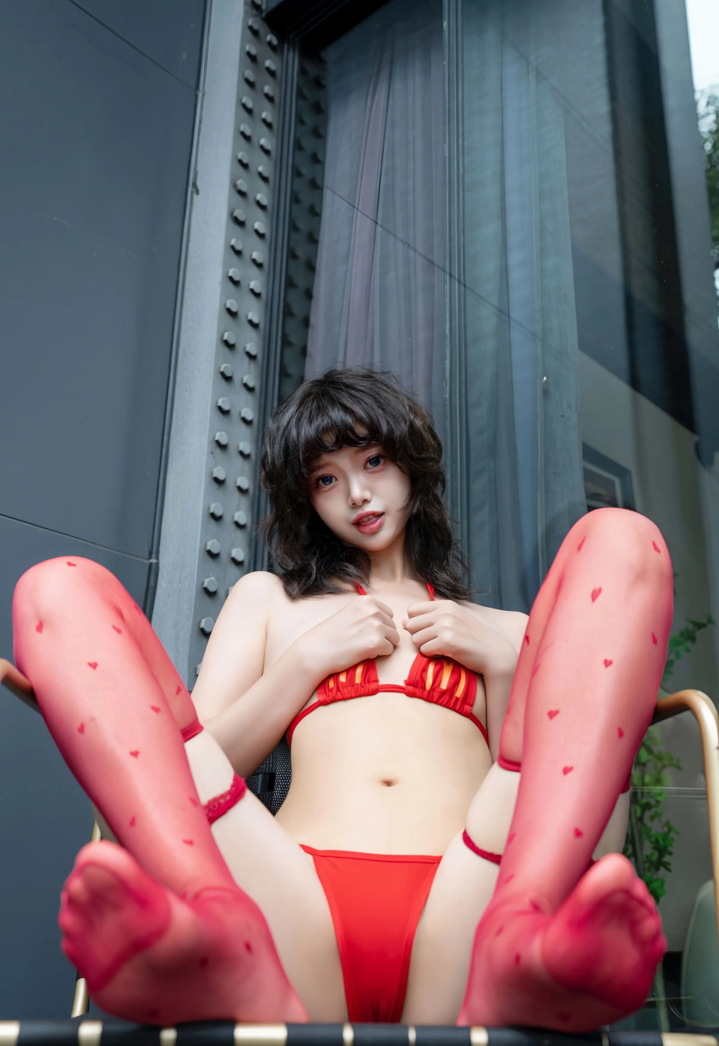 [XINGYAN星颜社] 2025.09.22 VOL.403 白虎巧巧 红色情趣内衣 性感写真 [61+1P]