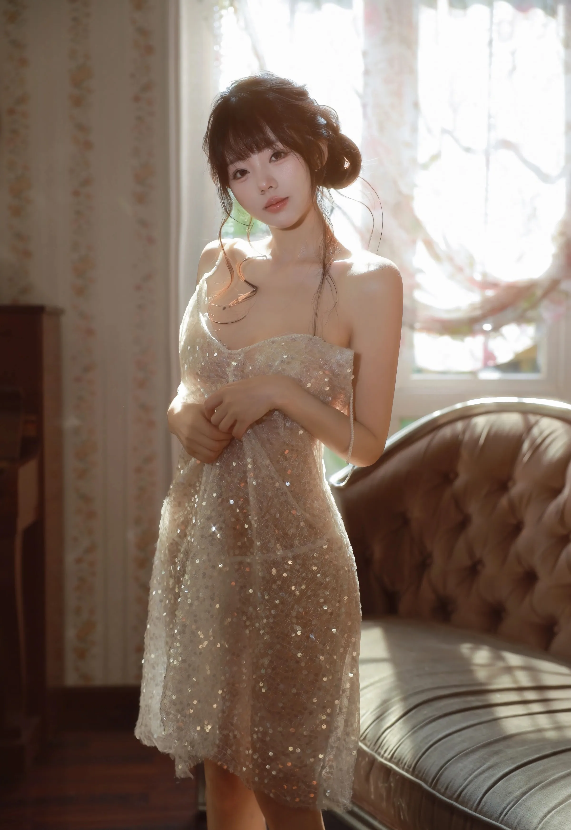 [XiuRen秀人网] 2025.09.24 No.10799 佘贝拉Bella  性感白色情趣内衣 杭州-大连旅拍写真 [73+1P]