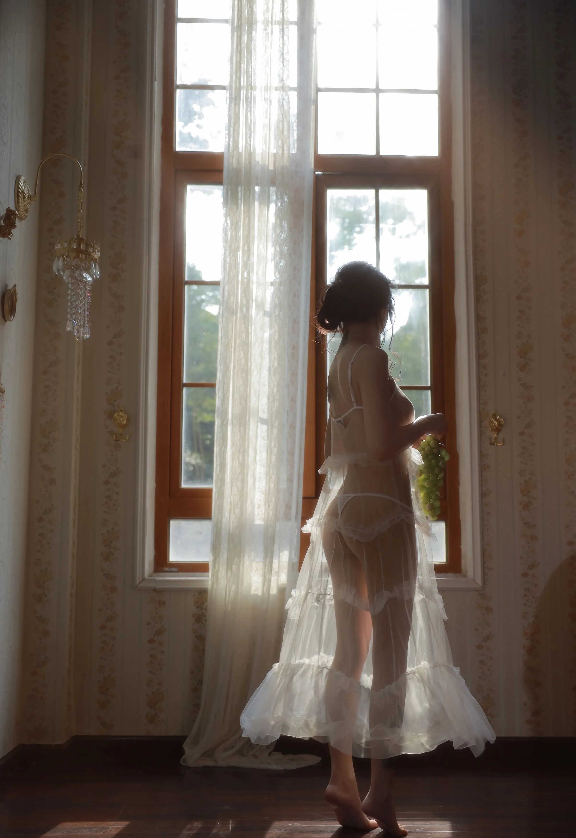 [XiuRen秀人网] 2025.09.24 No.10799 佘贝拉Bella  性感白色情趣内衣 杭州-大连旅拍写真 [73+1P]