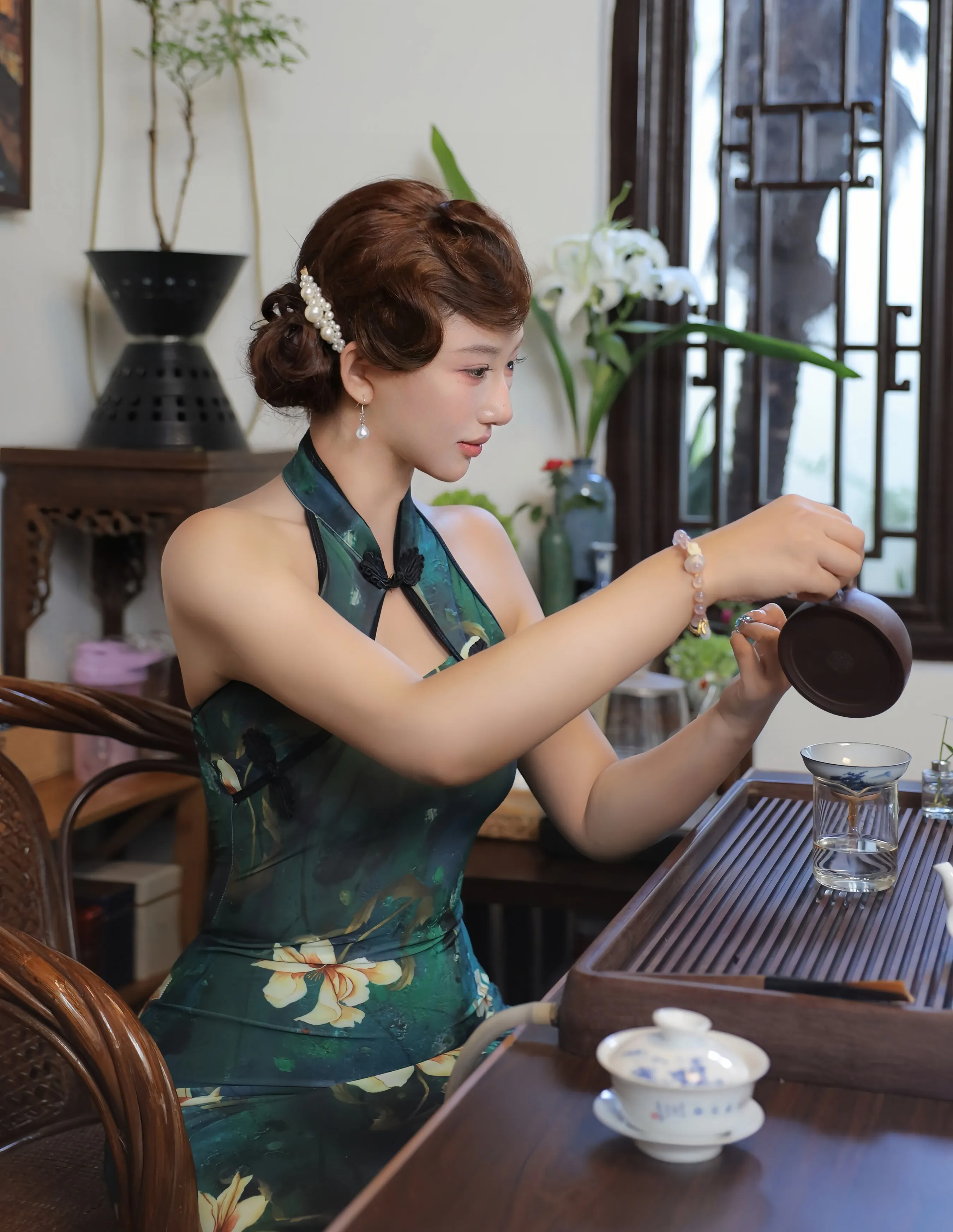 [XiuRen秀人网] 2025.09.26 No.10815 金允希Yuki 绿色旗袍魅惑肉丝 性感写真 [78+1P]