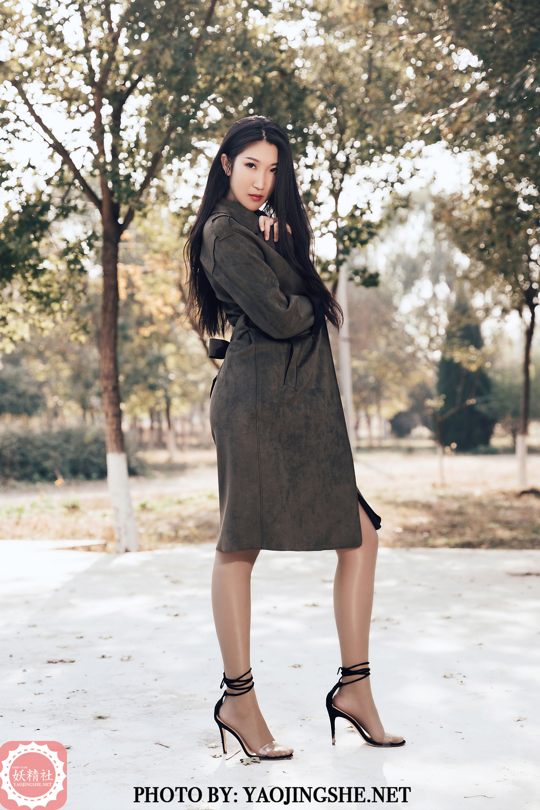 [妖精社] V2004 苏玮《林中美丝》[35P]