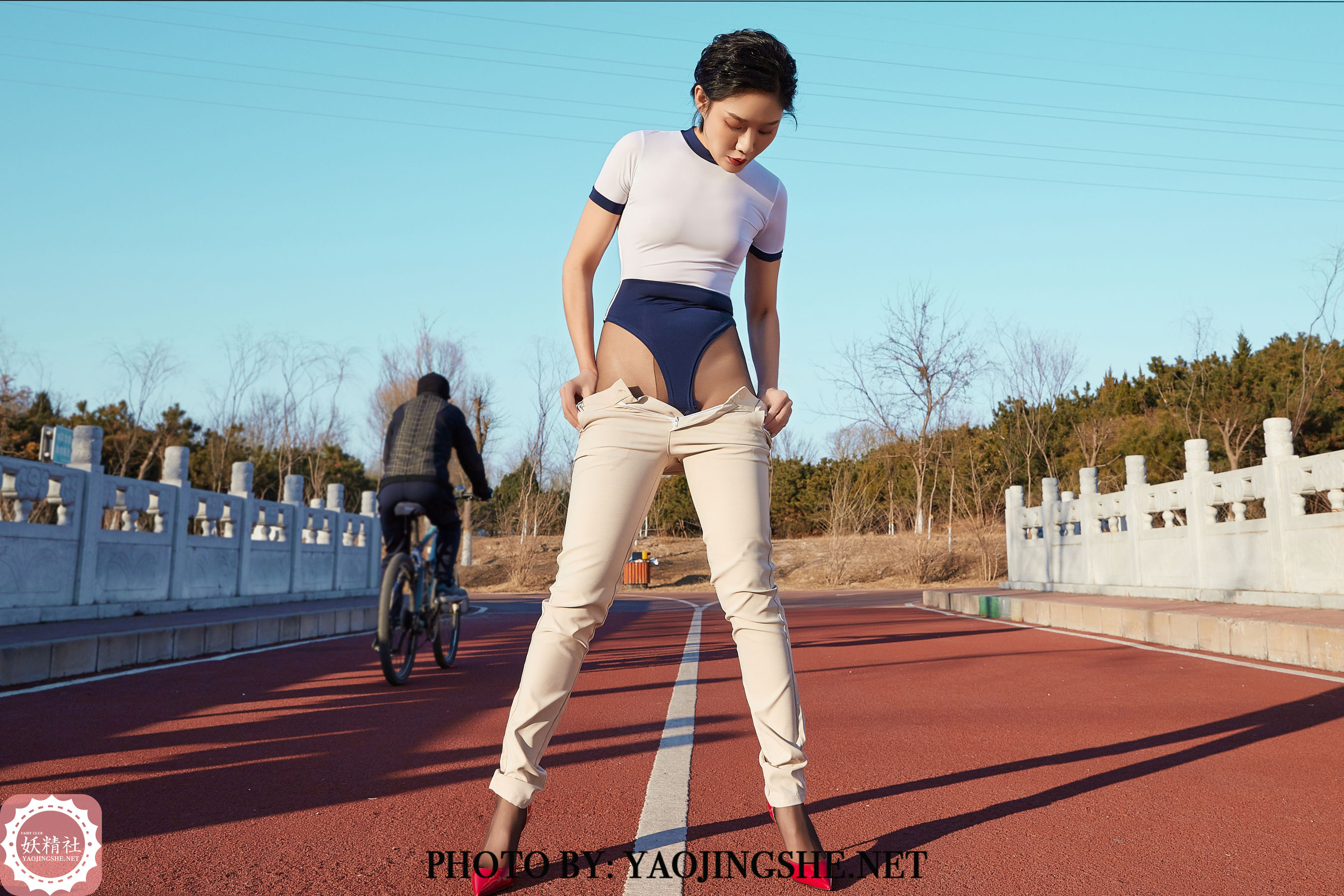 [妖精社] V2005 可可《裤子里的美丝》[50P]