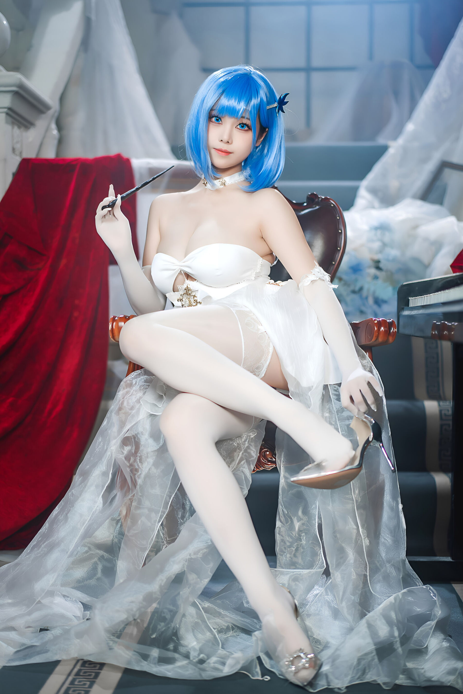 [COSPLAY]蜜汁猫裘 – 碧蓝航线 恰巴耶夫白骑兵