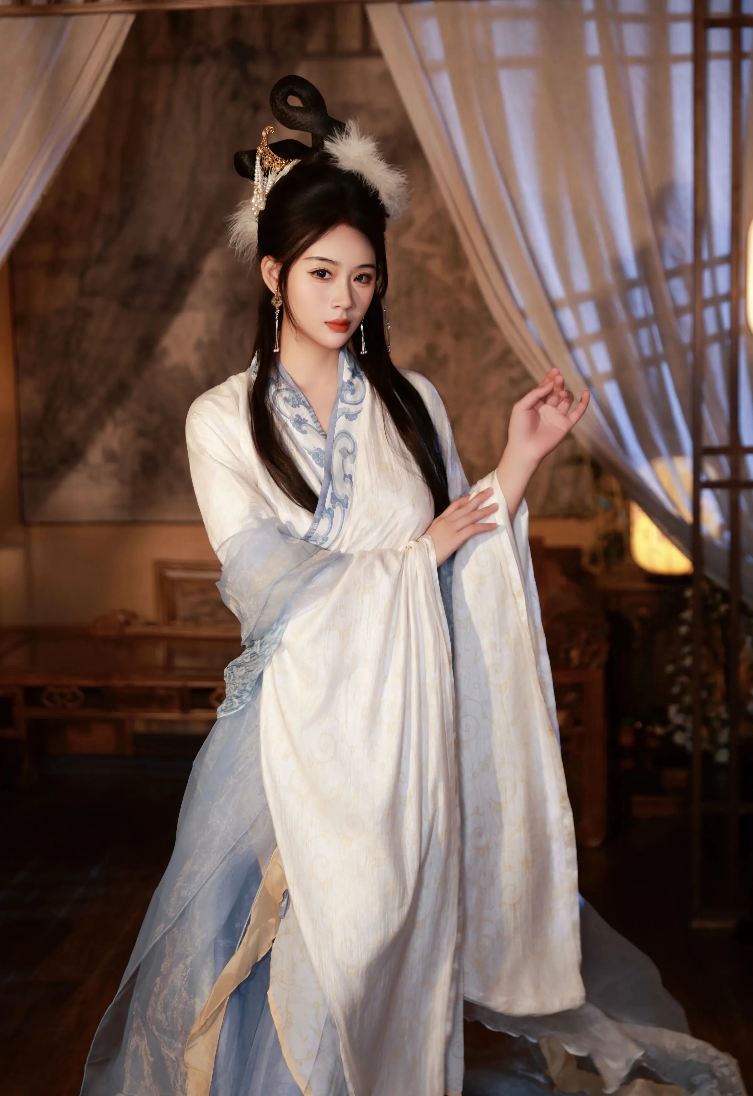 [XiuRen秀人网] 2025.09.30 No.10835 南乔 性感汉服 中秋主题 性感写真 [76+1P]