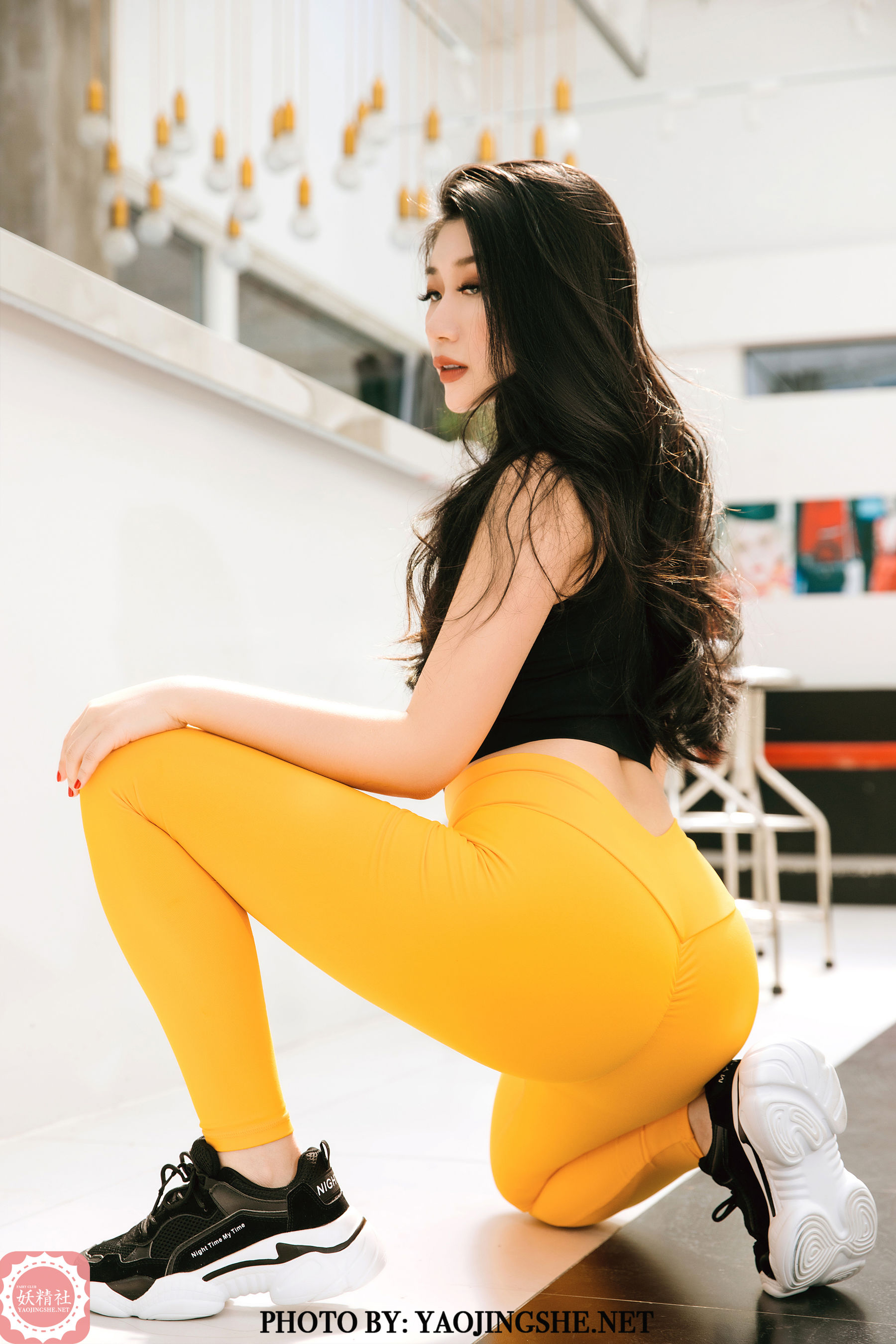 [妖精社] V2012 秋韵《健身蜜桃》[30P]