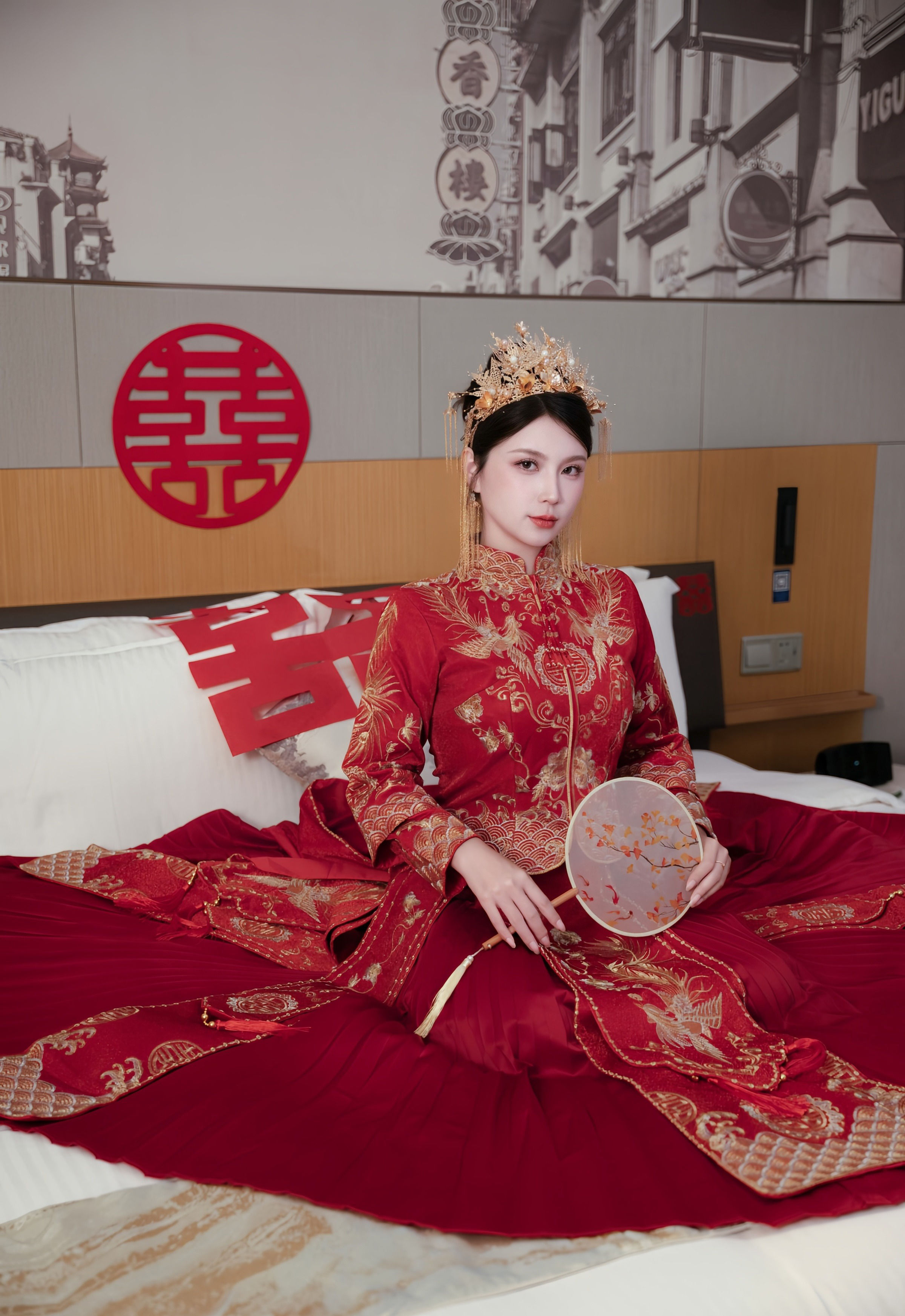 [XiuRen秀人网] 2025.10.14 No.10865 小蛮妖Yummy 红色新娘服饰 性感写真 [66+1P]