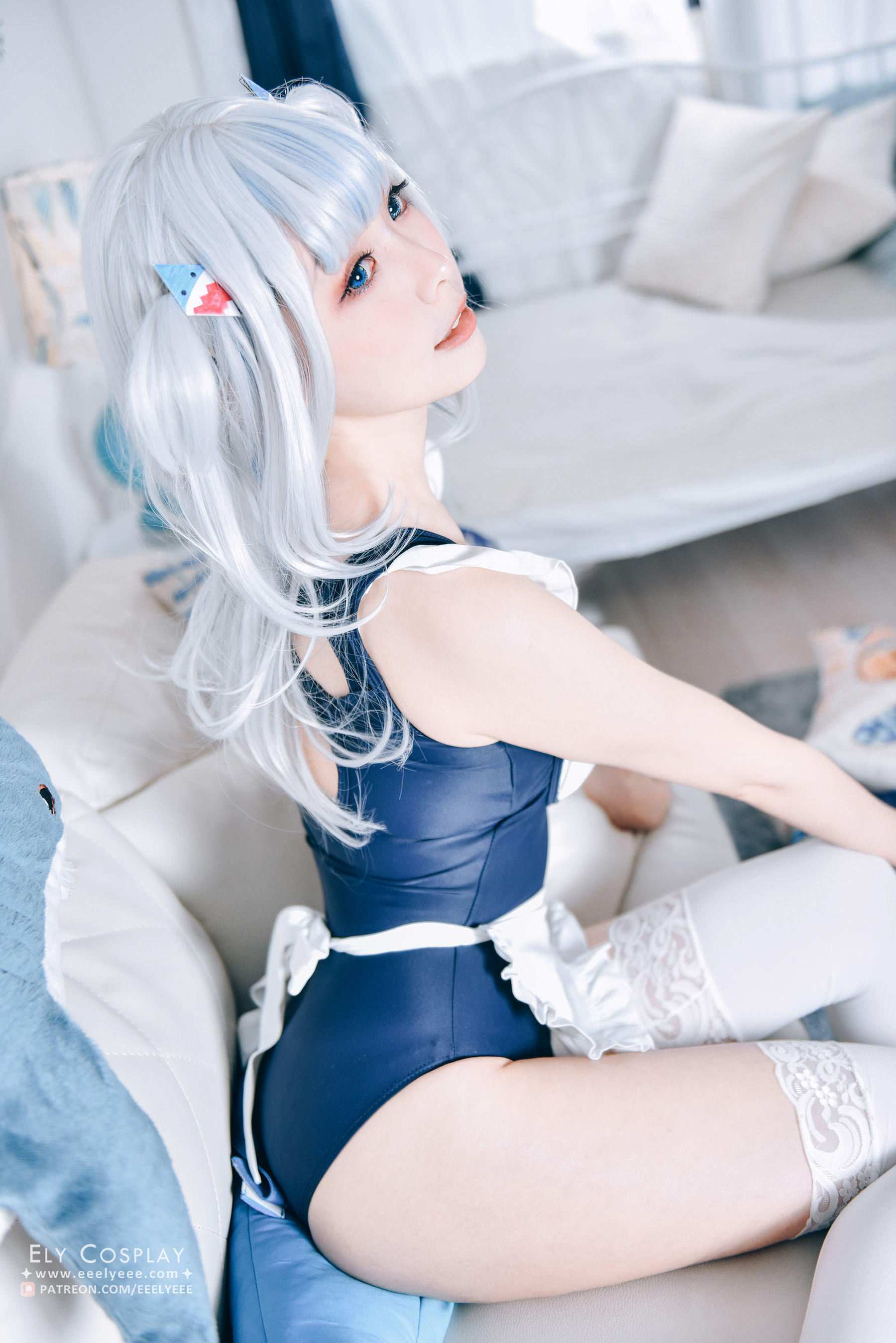 [COSPLAY] Ely_eee(ElyEE子) – Gura Swimsuit
