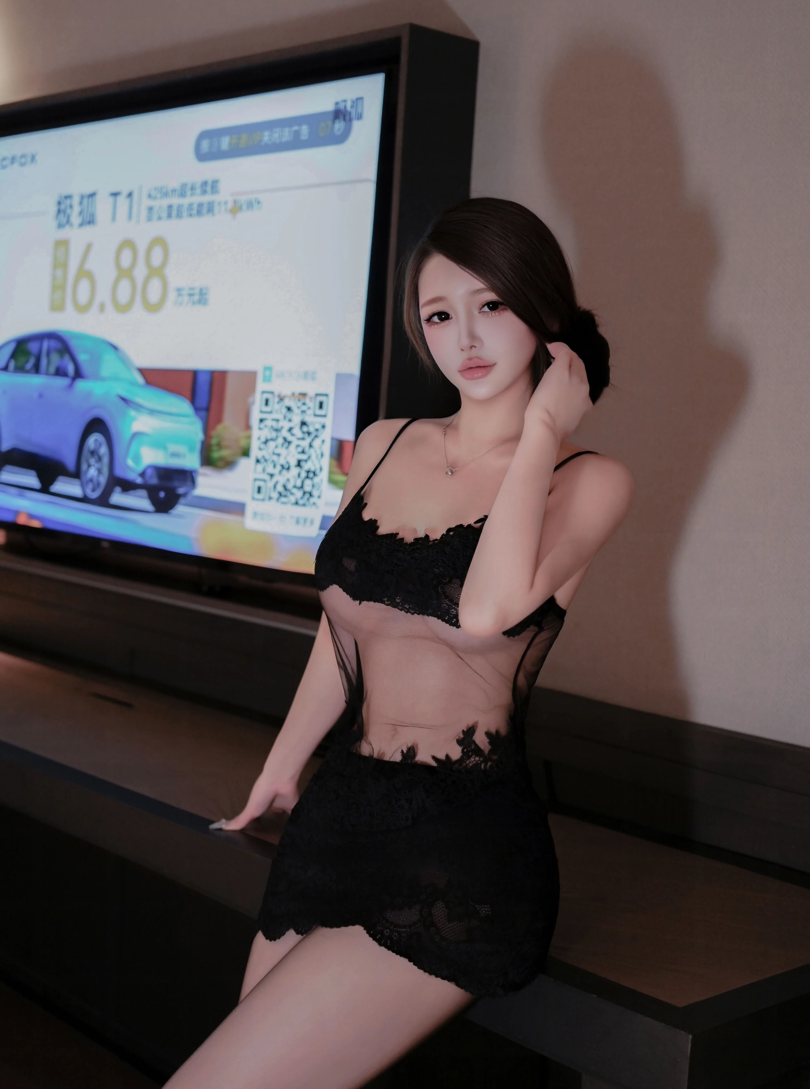 [XiuRen秀人网] 2025.10.30 No.10929 甜妮 黑色蕾丝短裙 性感写真 [70+1P]