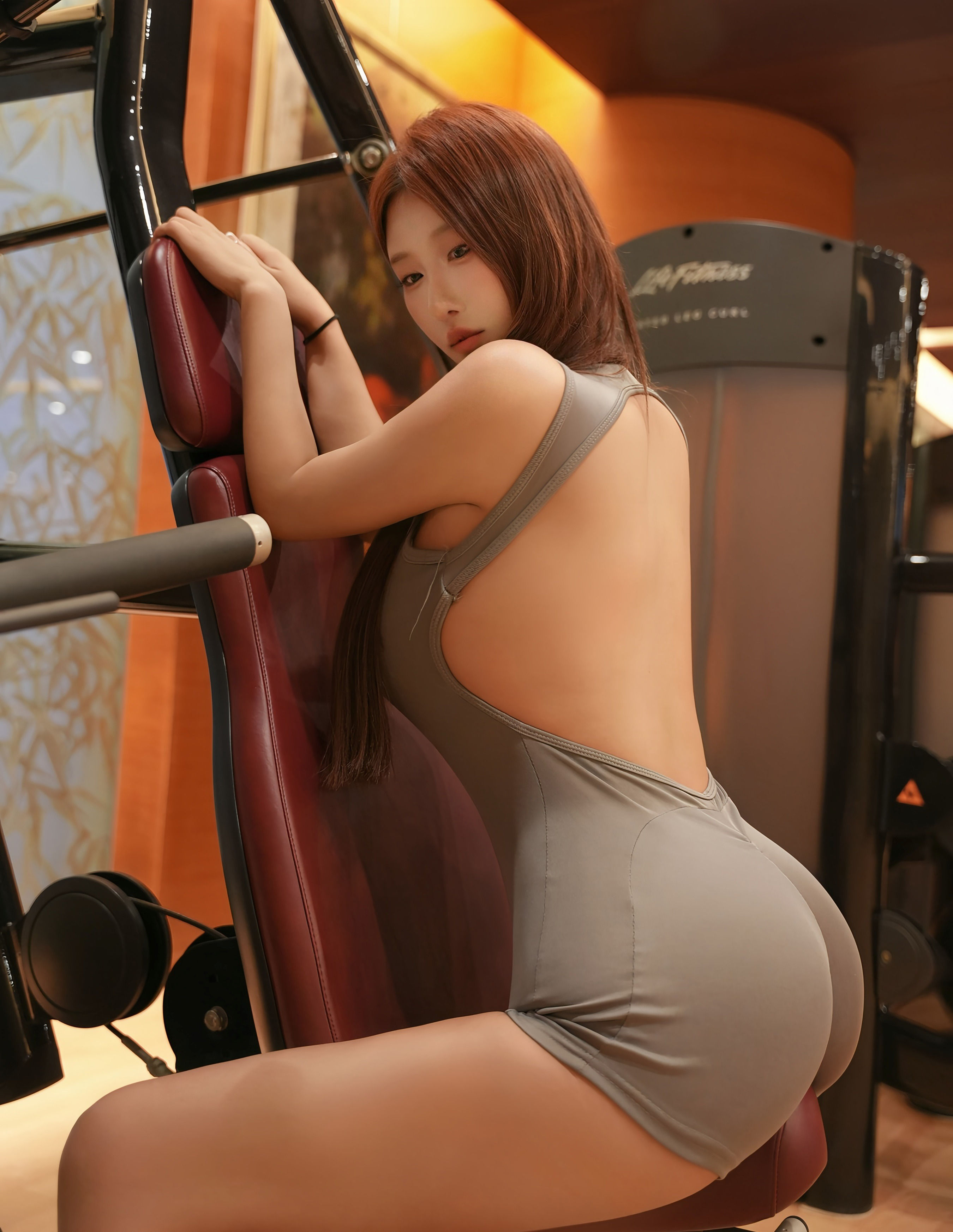 [XiuRen秀人网] 2025.10.31 No.10937 金允希Yuki 灰色运动服 性感写真 [78+1P]