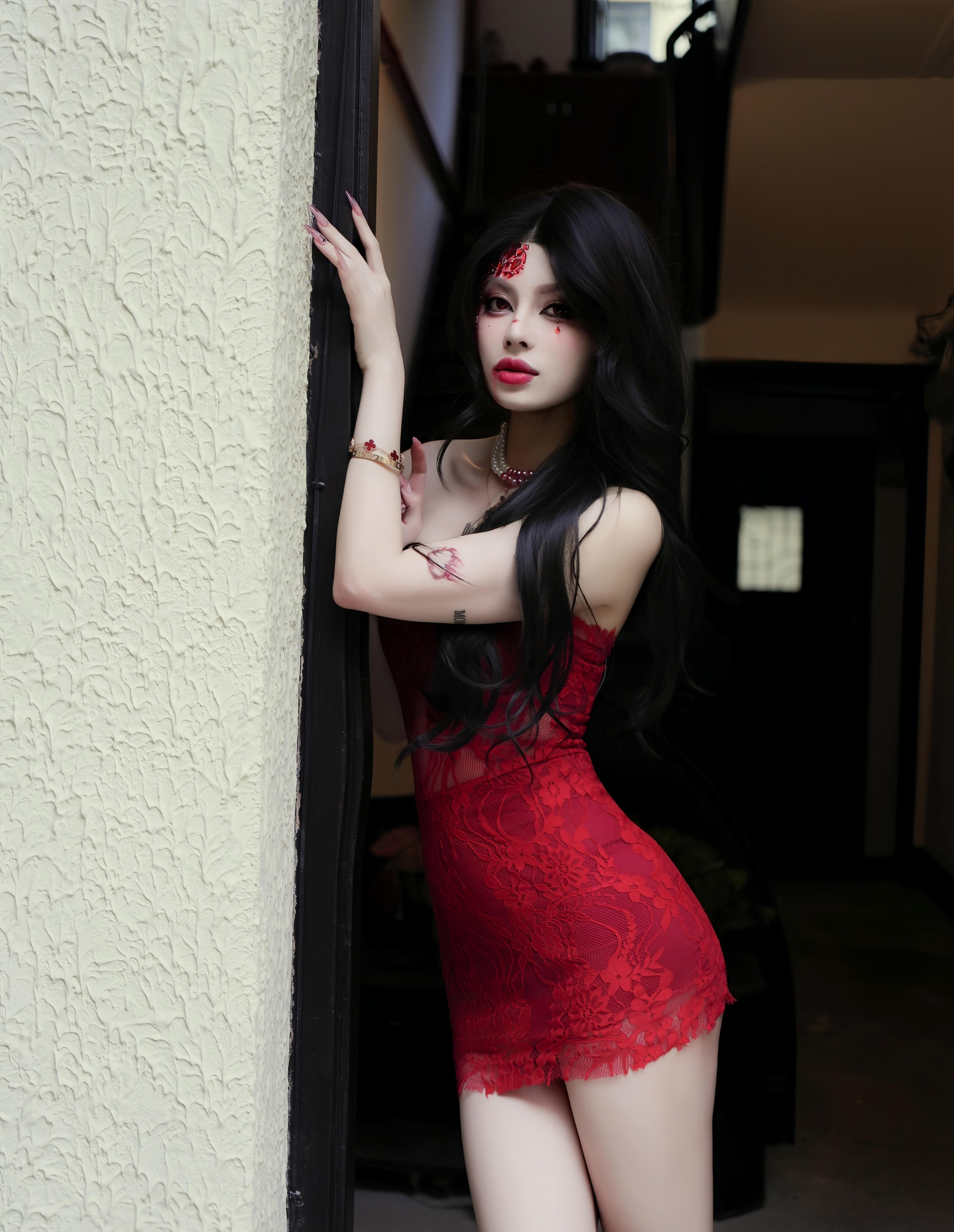 [XiuRen秀人网] 2025.11.26 No.11032 四月月 红色连衣短裙 魅惑黑丝 性感写真 [85+1P]